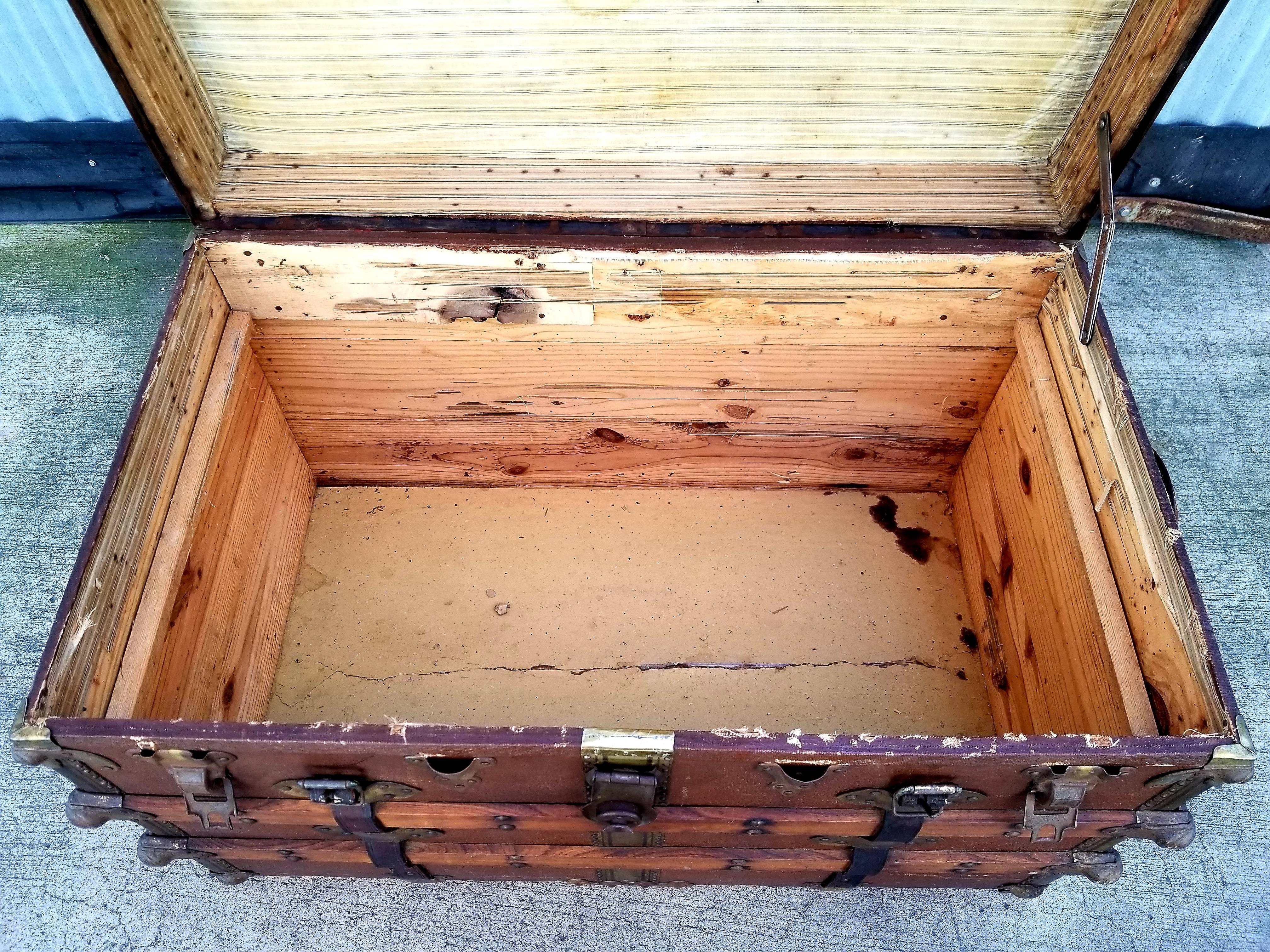 Early 20th Century Steamer Trunk Canvas Clad 1