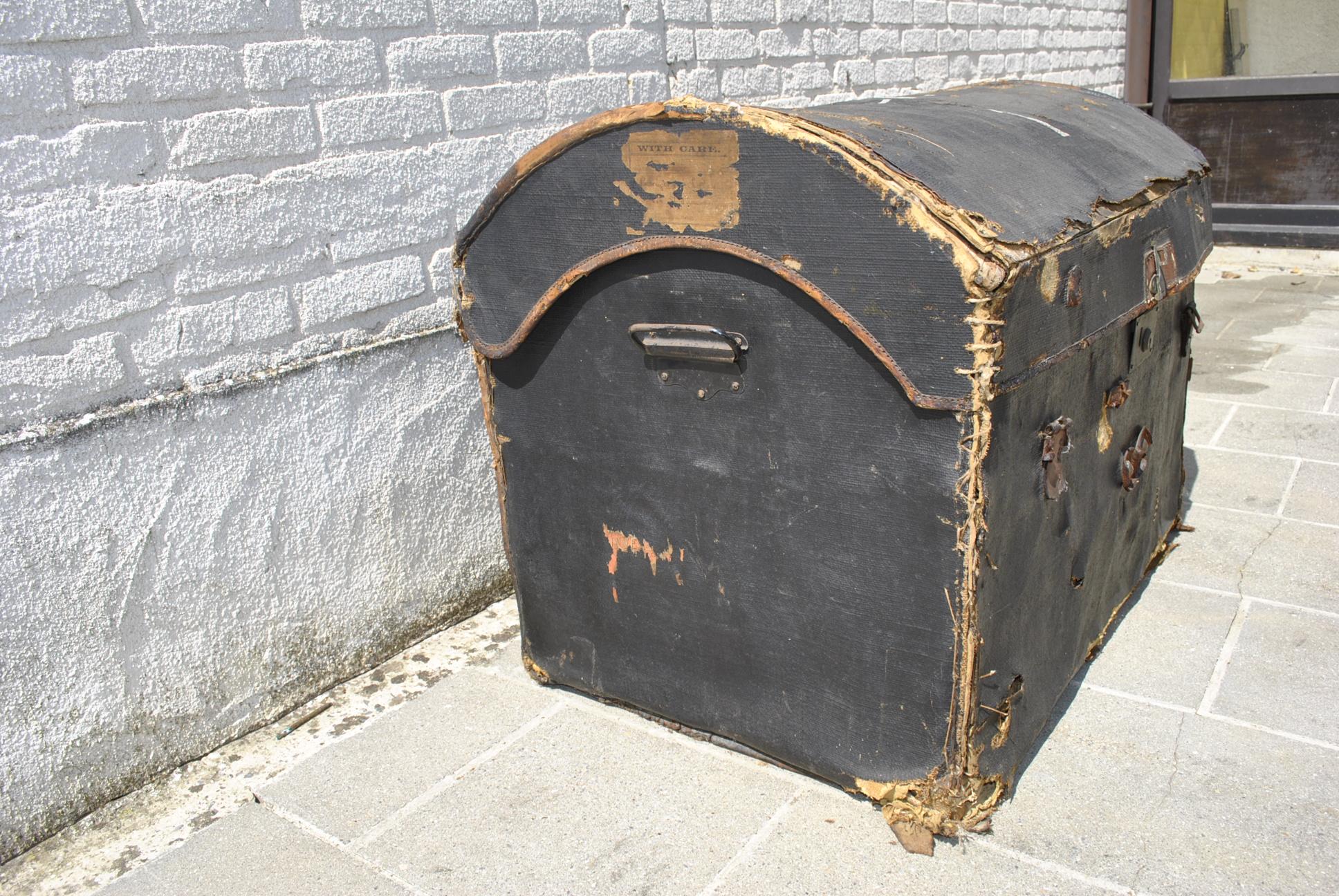 Early 20th Century Steamer Trunk 4