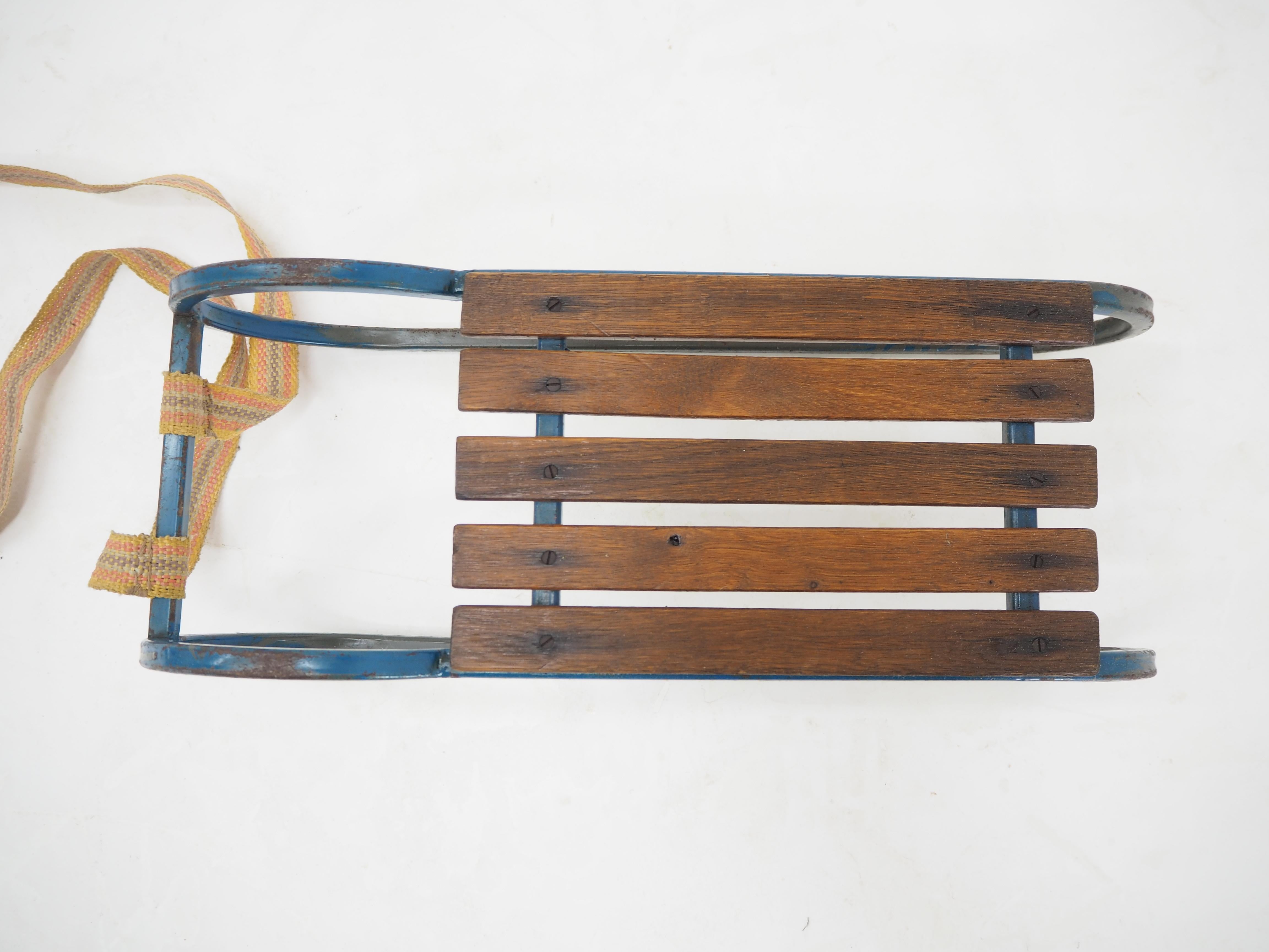 Early 20th Century Steel and Wood Kids Toboggan, Europe In Good Condition For Sale In Praha, CZ