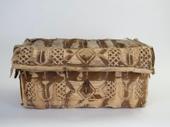 Schablonengeschnittene Lederschachtel aus dem frühen 20. Jahrhundert - Grenzgebiet von Argentinien