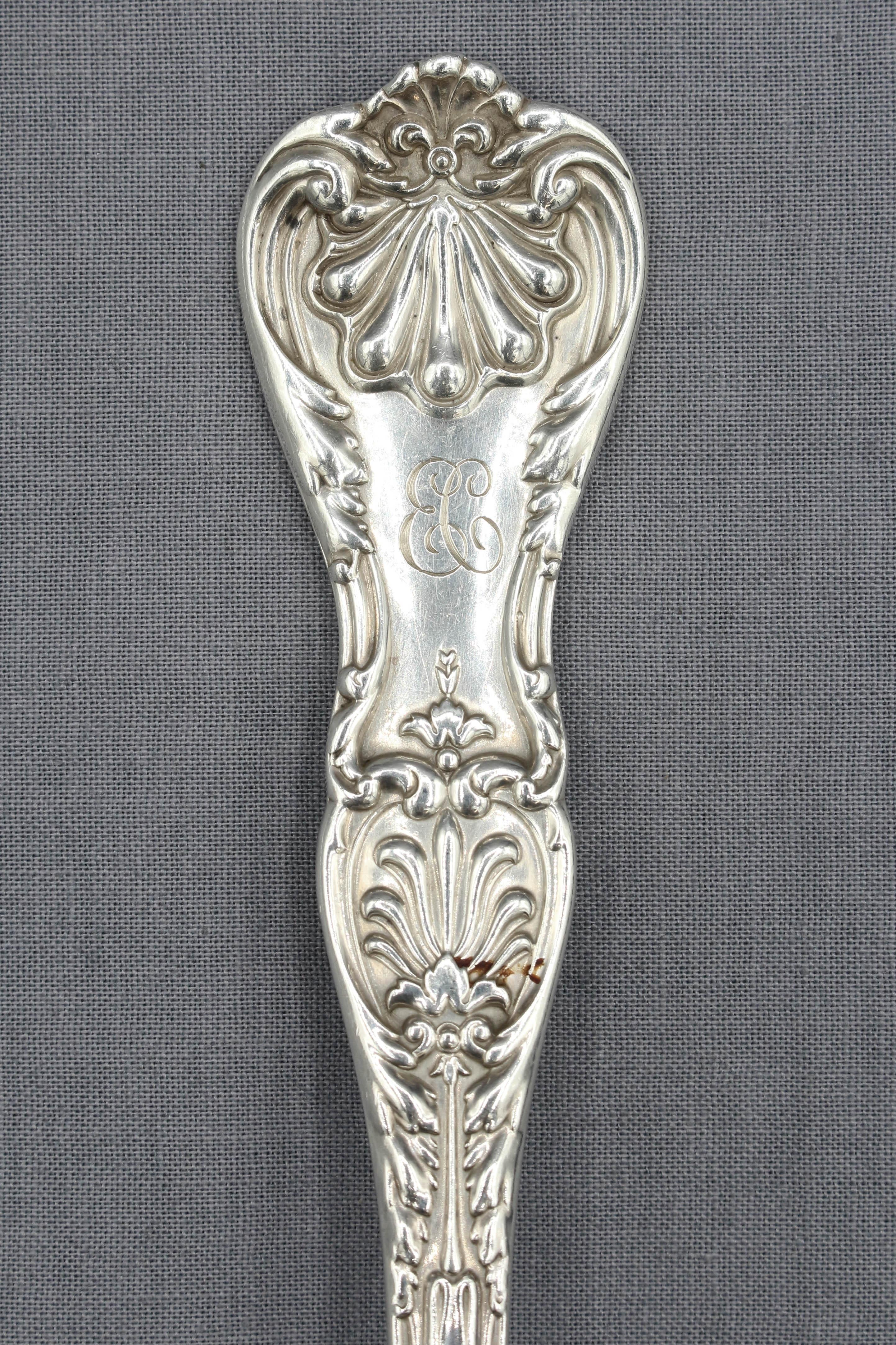 Early 20th Century Sterling Silver Gorham Berry Spoon In Good Condition For Sale In Chapel Hill, NC