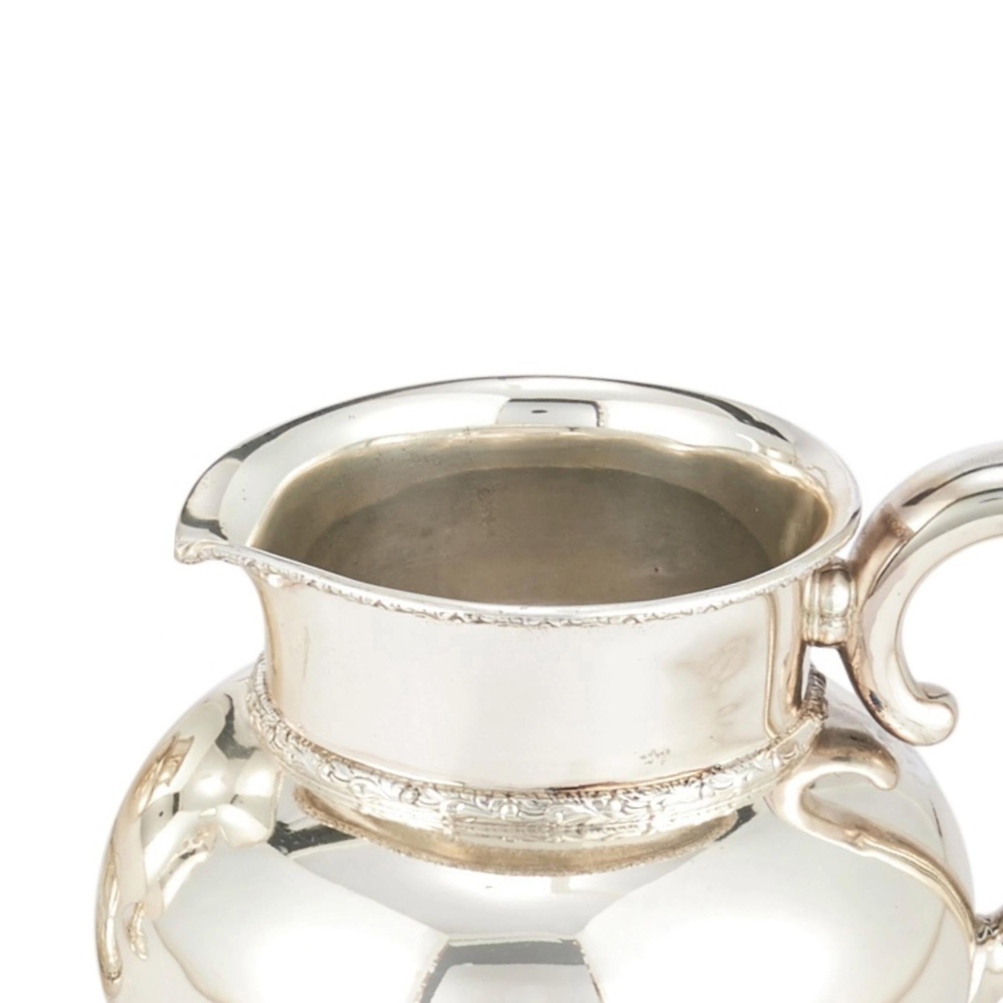 Early 20th Century Sterling Silver Tableware Serveware Pitcher For Sale 1