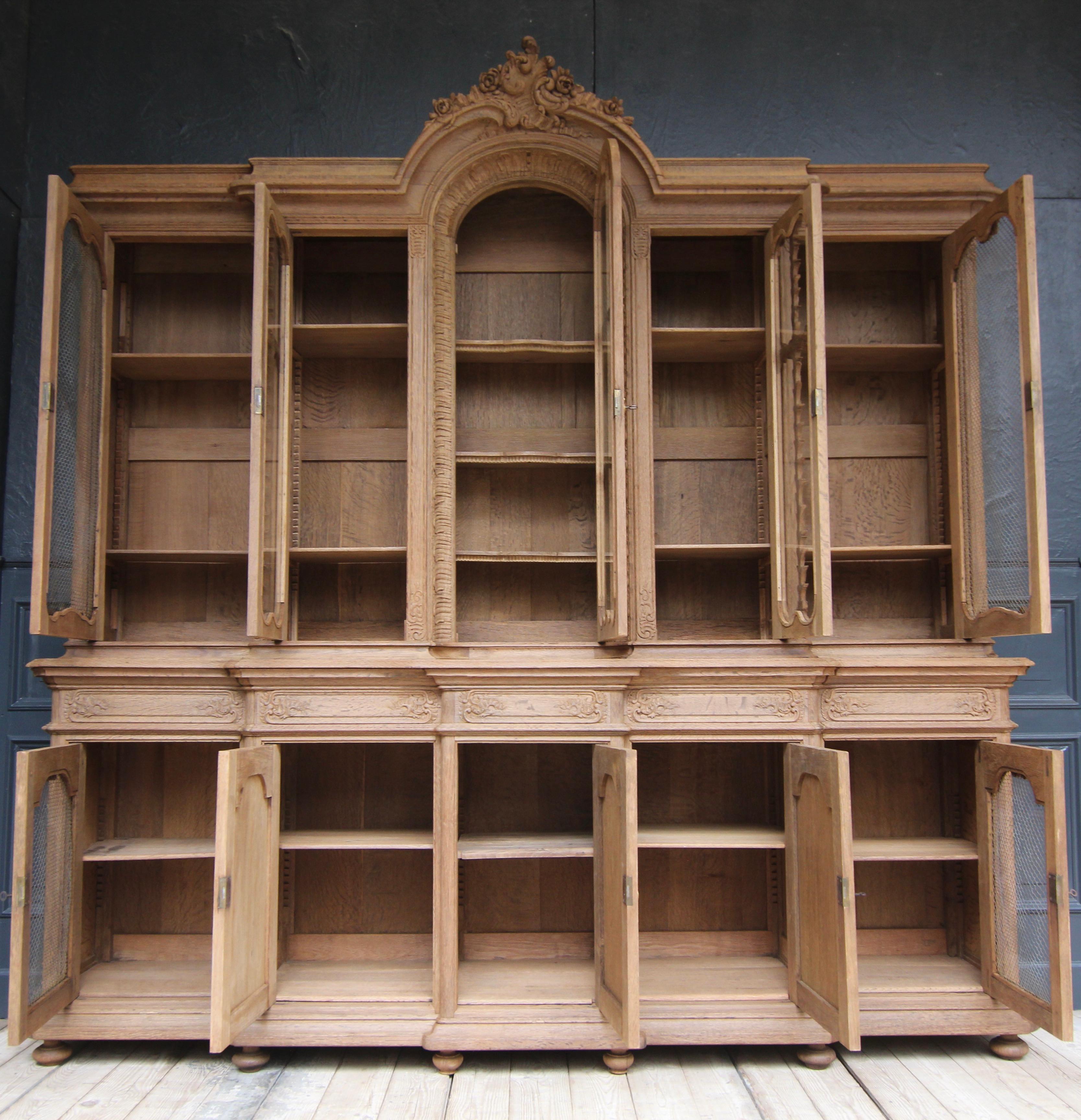 Early 20th Century Stripped Oak Bookcase For Sale 5