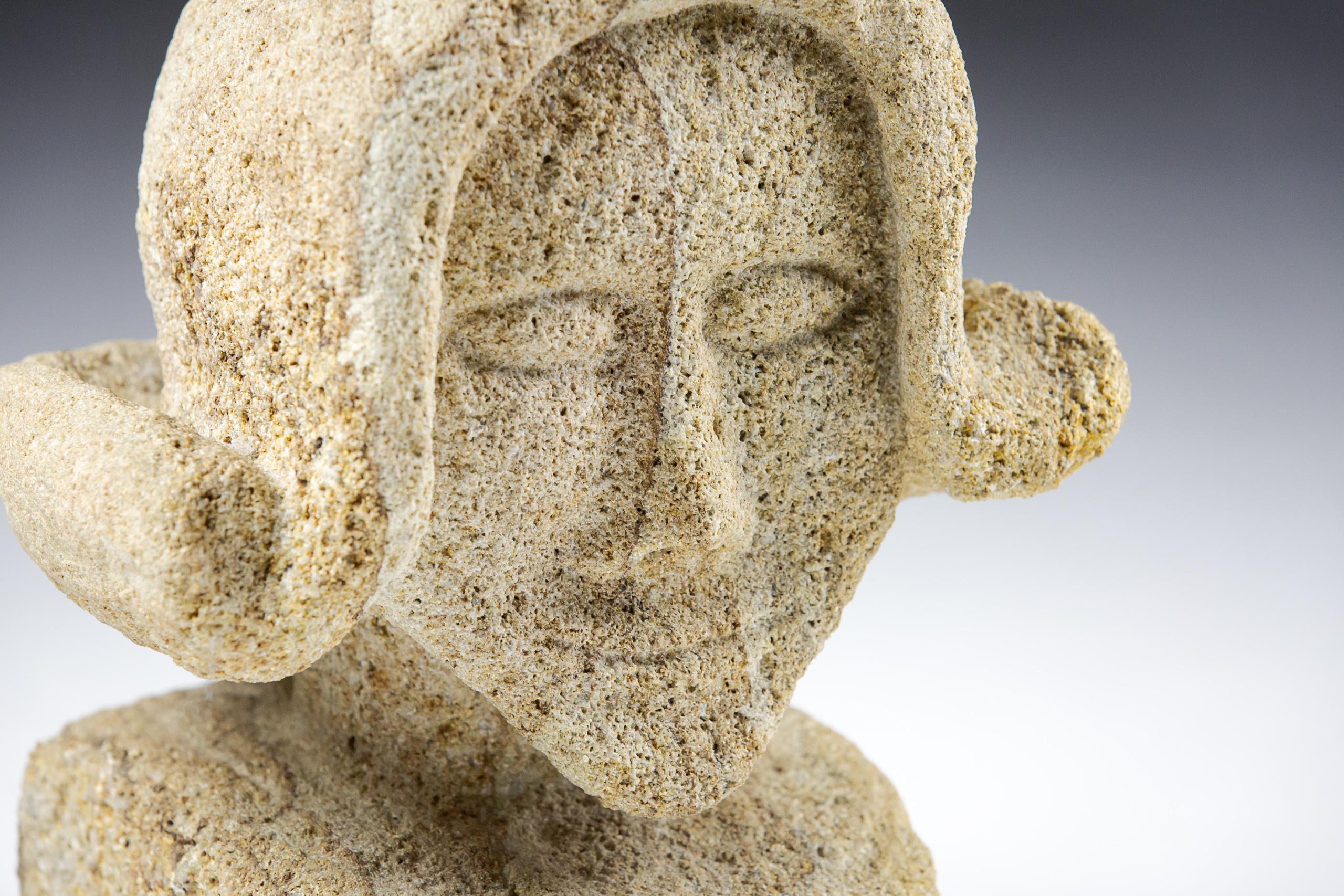 Early 20th Century Stylised Primitive Bust of a Female For Sale 5