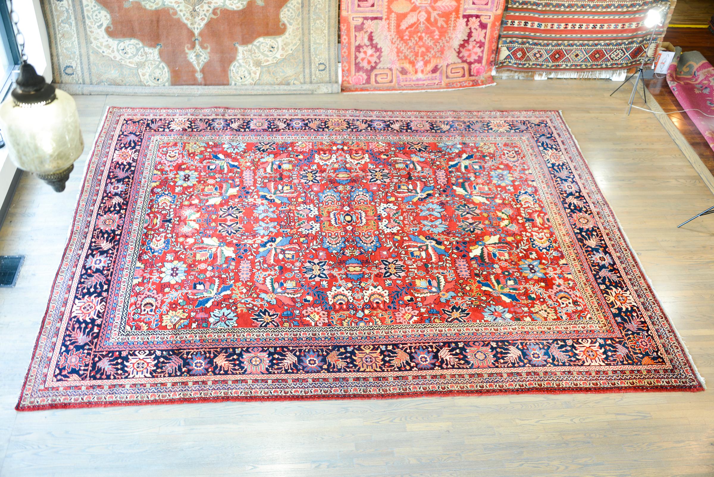 Early 20th Century Mahal Rug For Sale 4
