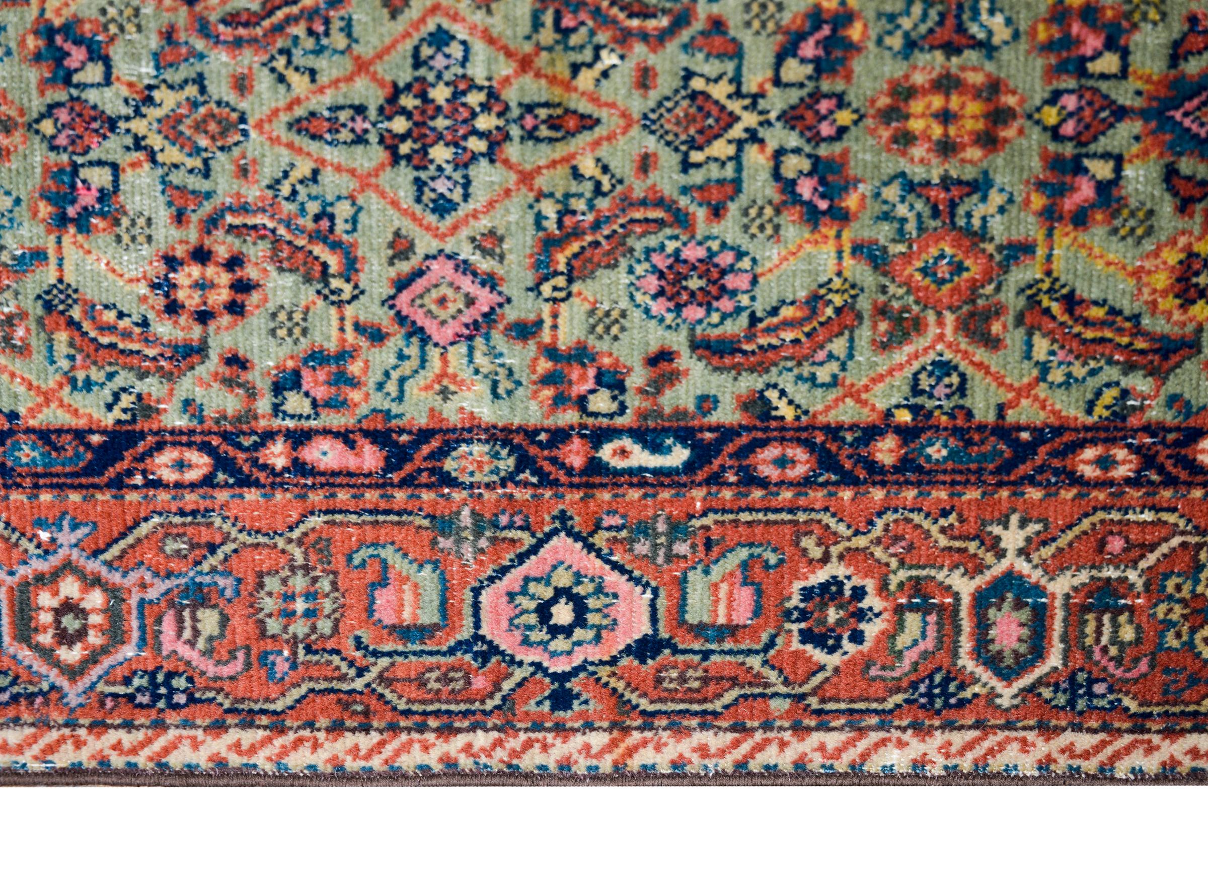 Early 20th Century Sultanabad Rug For Sale 1