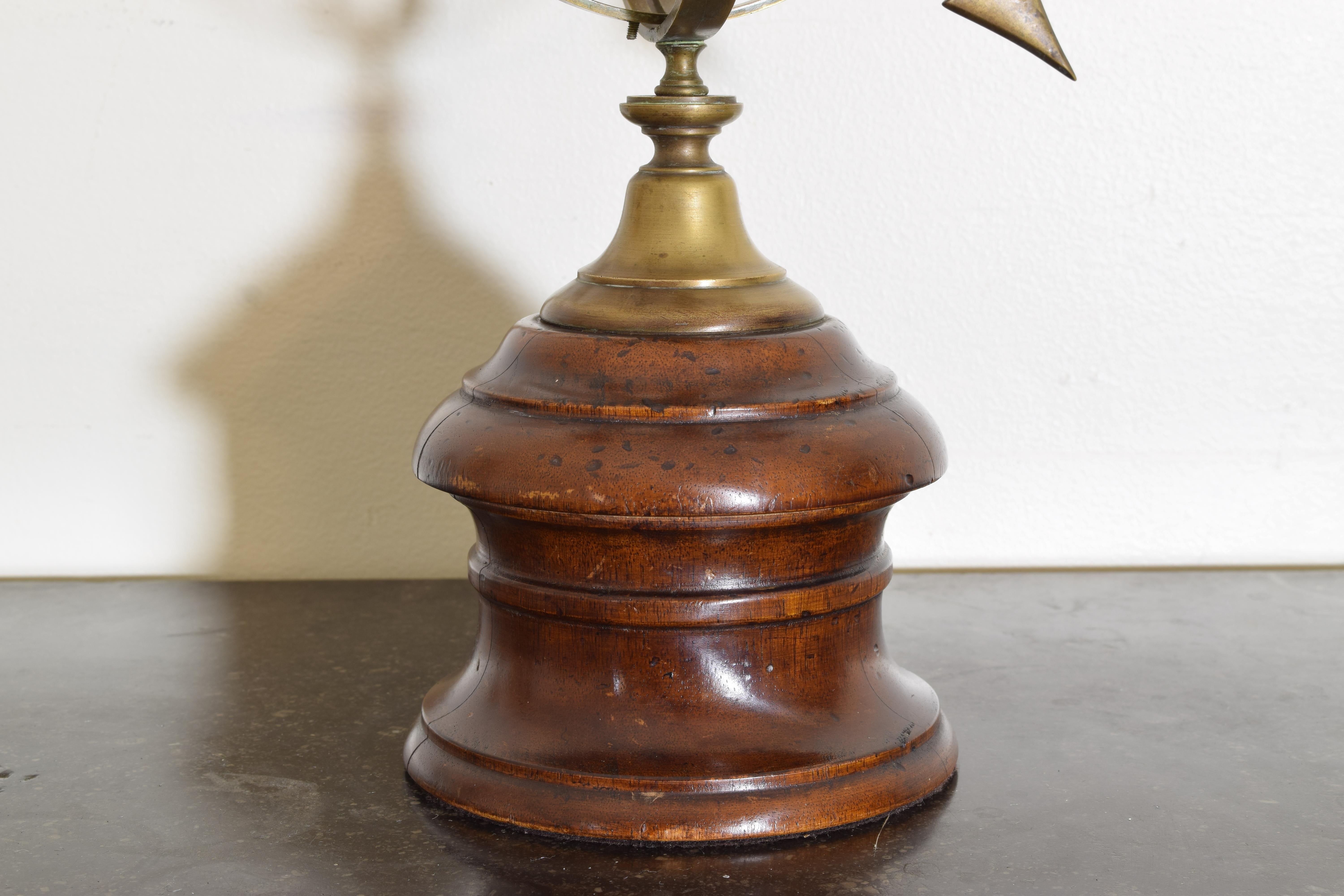 Early 20th Century Sundial Lamp with a Heraldic Coat of Arms Brass Shade For Sale 4