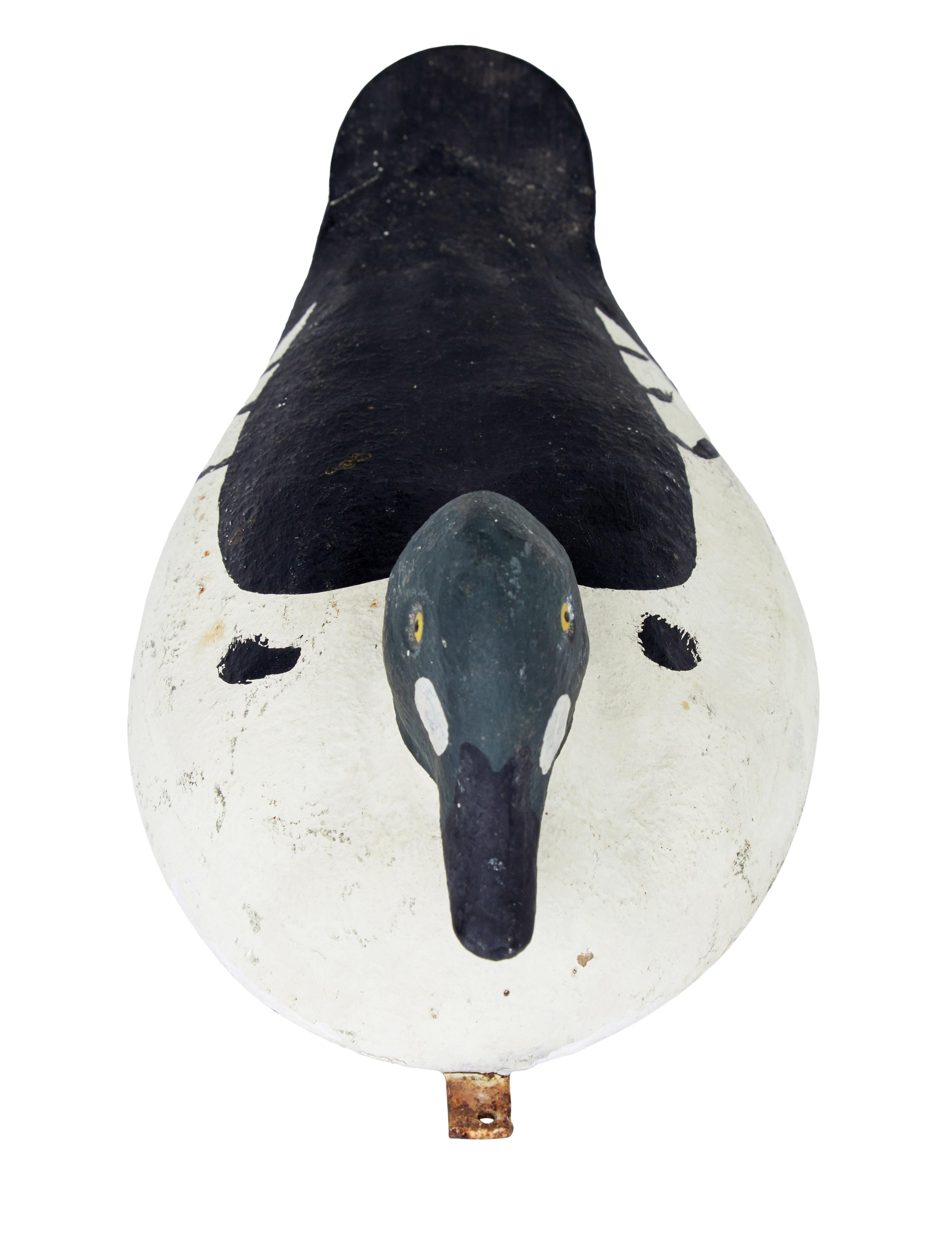 Early 20th century Swedish decoy duck by Ideal Vetter, circa 1920.

Hand painted decoy float with patent stamp of Ideal Vetter on the underside.

Good condition decorative item, minor losses to paintwork.