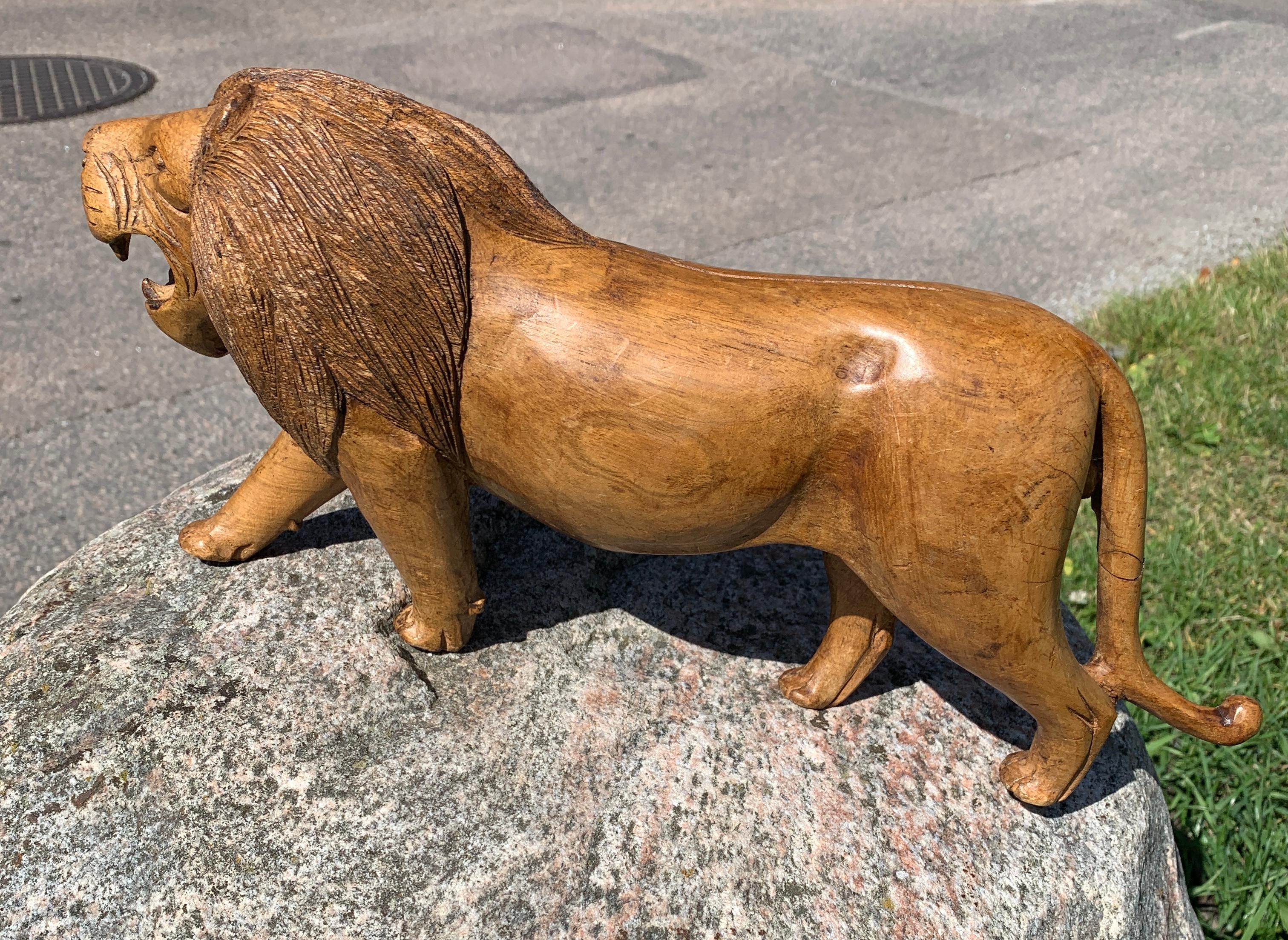 Early 20th Century Swedish Folk Art Sculpture of a Lion 3