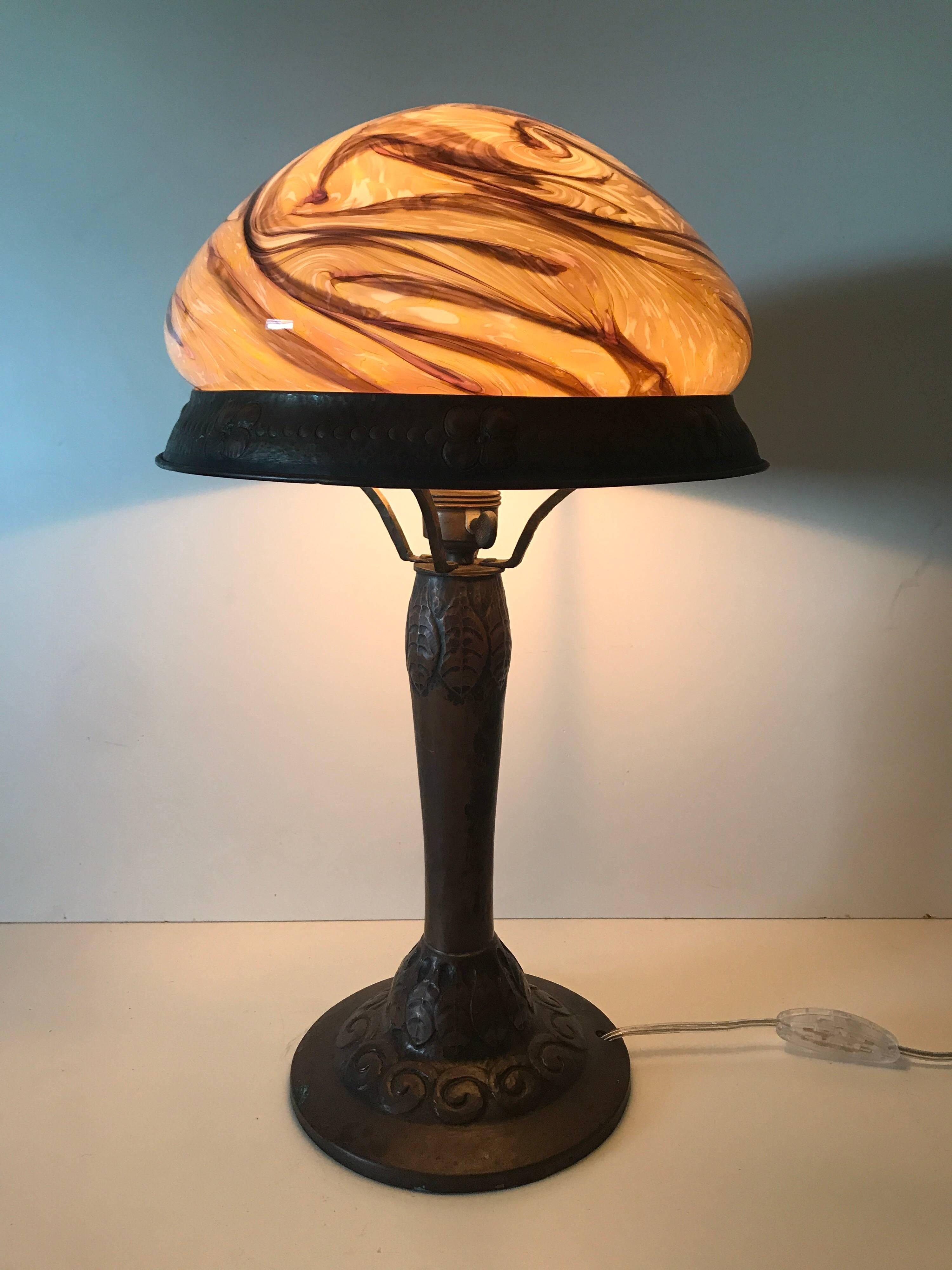 Early 20th Century Swedish Jugend Art Nouveau Copper and Glass Table Lamp For Sale 12