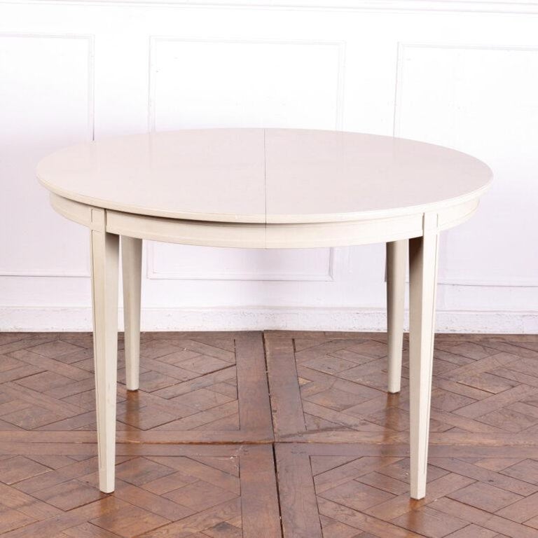 Early 20th Century Swedish Painted Round Dining Table For Sale at 1stDibs