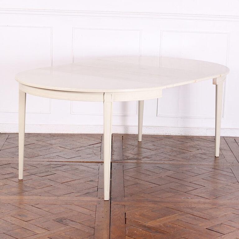 Early 20th Century Swedish Painted Round Dining Table For Sale at 1stDibs