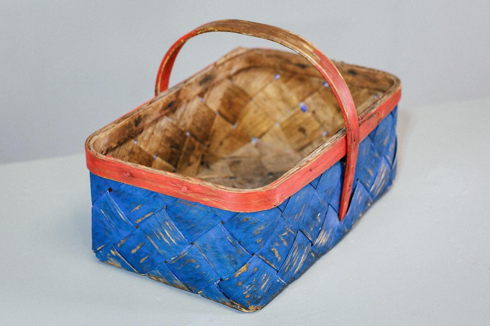 Painted Swedish woven splint wool basket, Sweden, circa 1900.
 