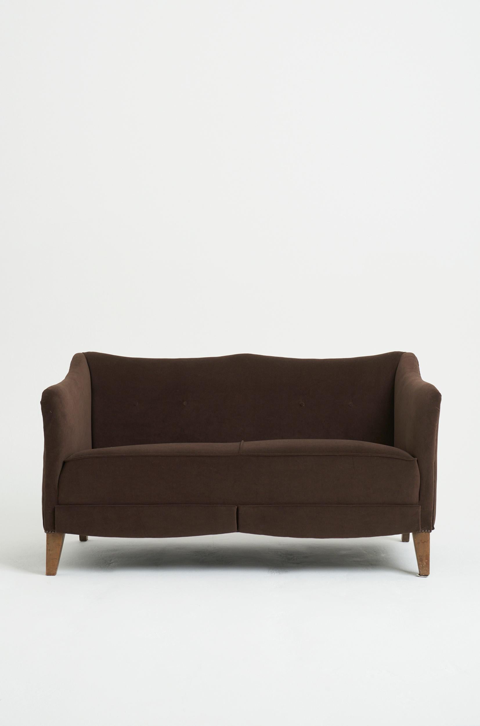 Schwedisches Sofa des frühen 20. Jahrhunderts (Art déco) im Angebot