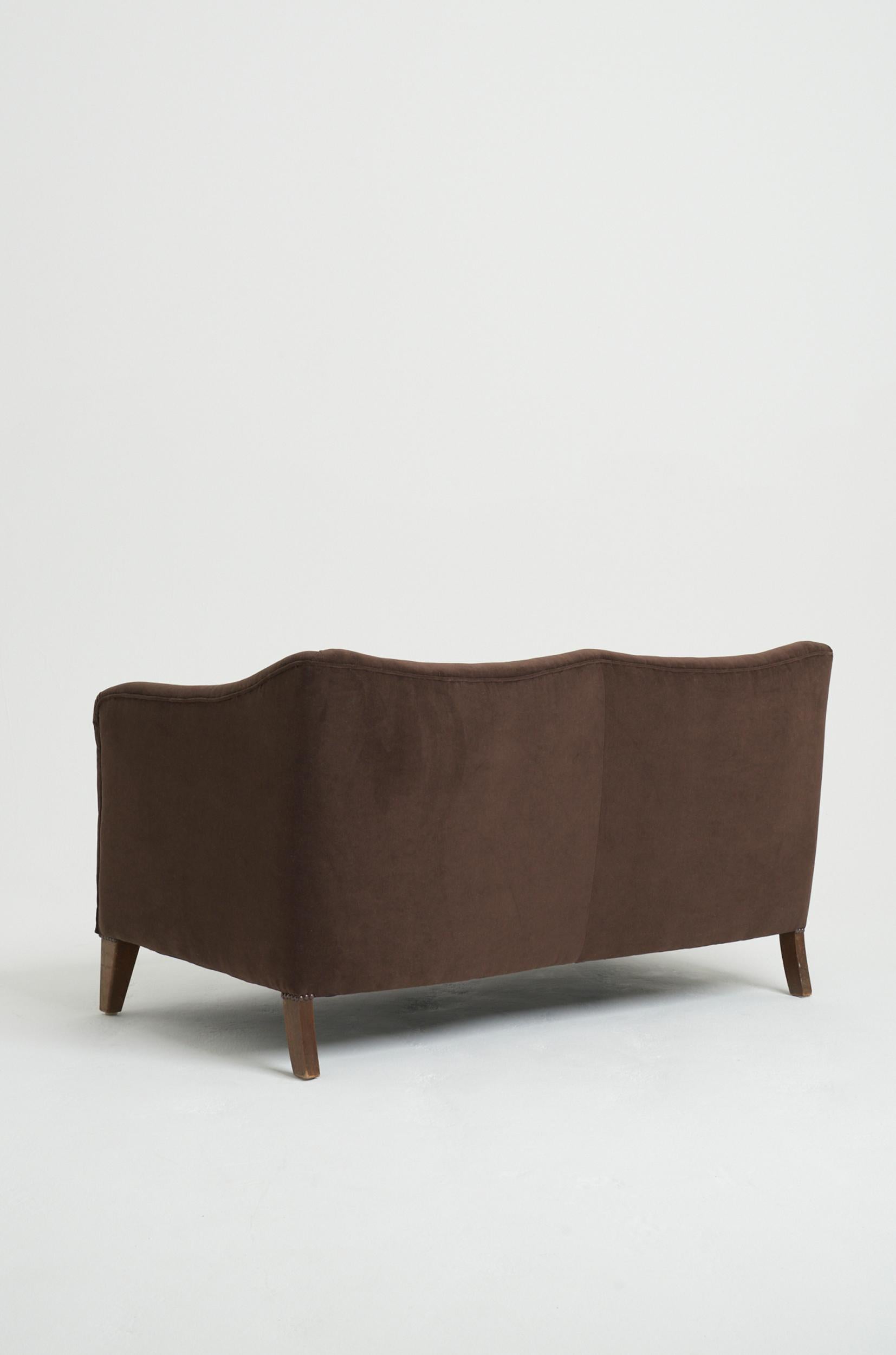 Schwedisches Sofa des frühen 20. Jahrhunderts im Zustand „Gut“ im Angebot in London, GB