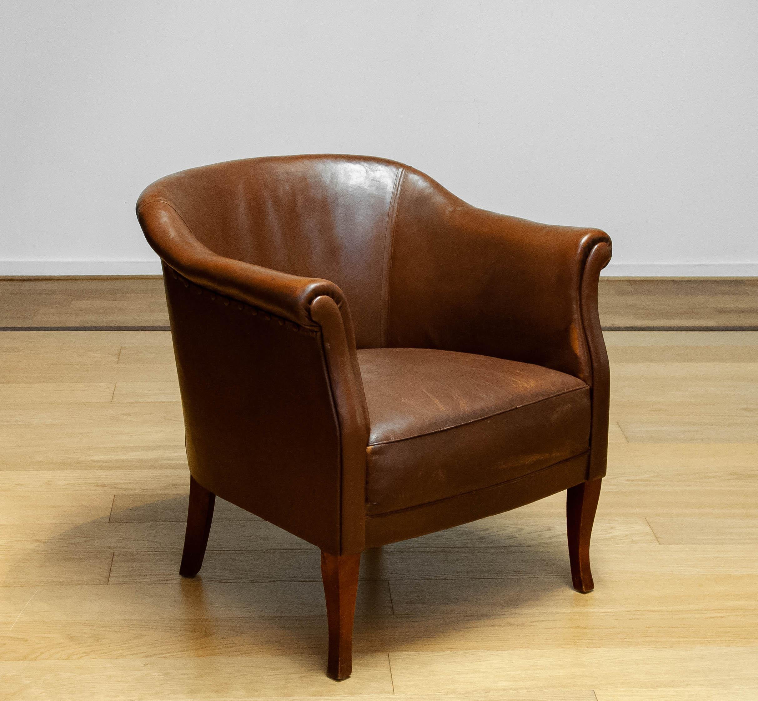 Early 20th Century Swedish Tan Brown Nailed Leather Lounge / Club / Cigar Chair 2