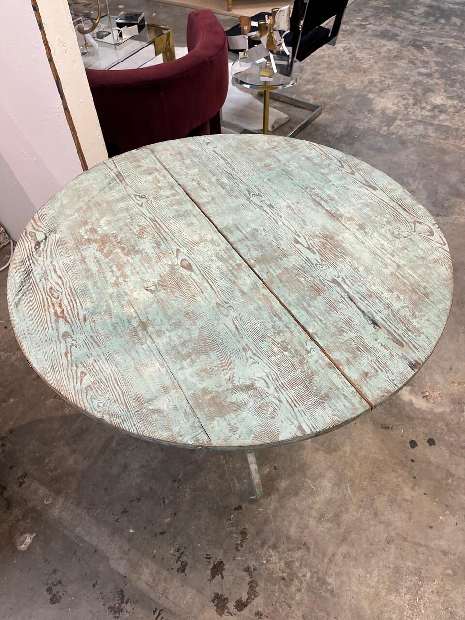 Gustavian Early 20th Century Swedish Tilt Top Table For Sale