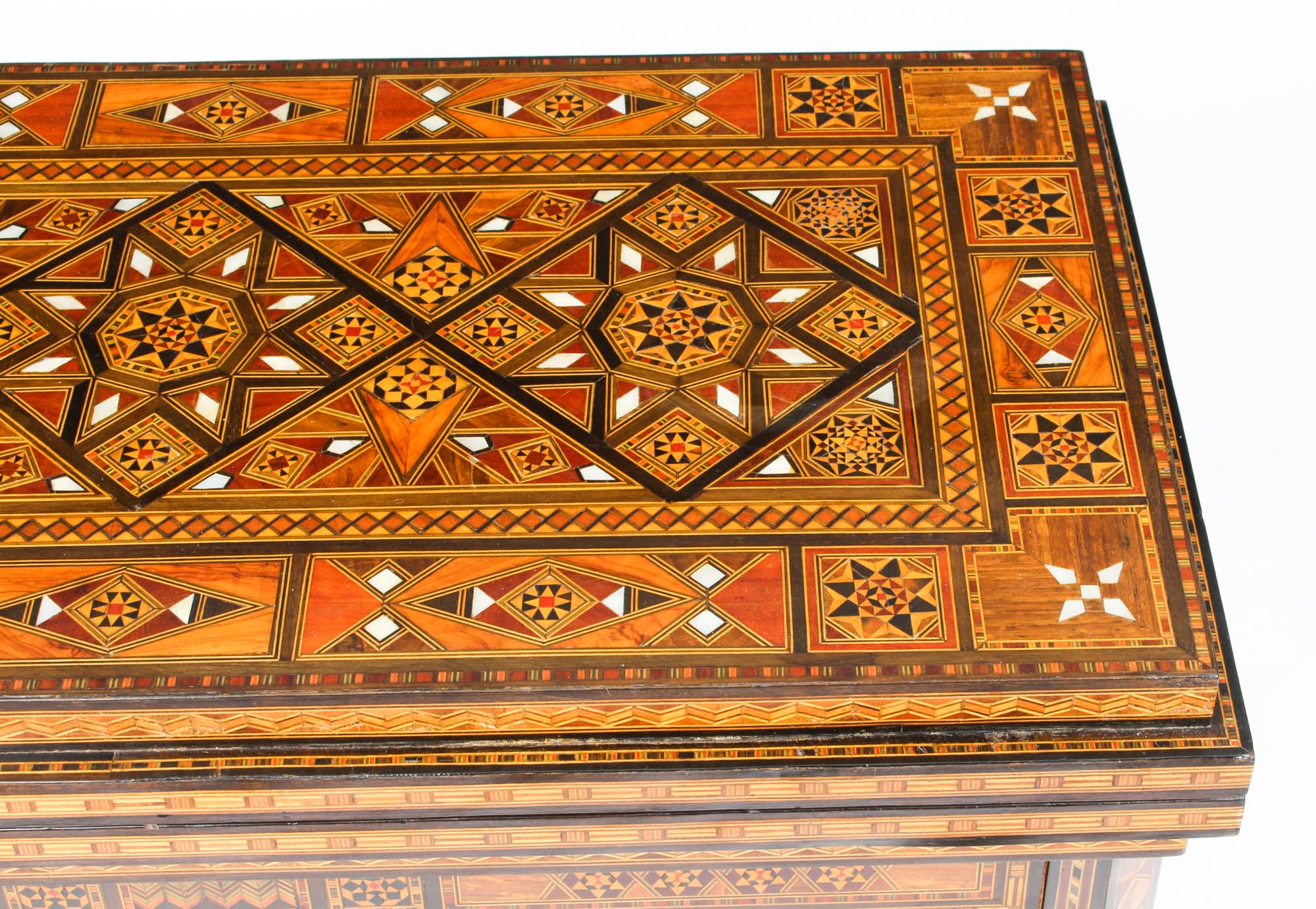 Early 20th Century Syrian Damascus Inlaid Card, Chess, Backgammon, Games Table In Good Condition In London, GB