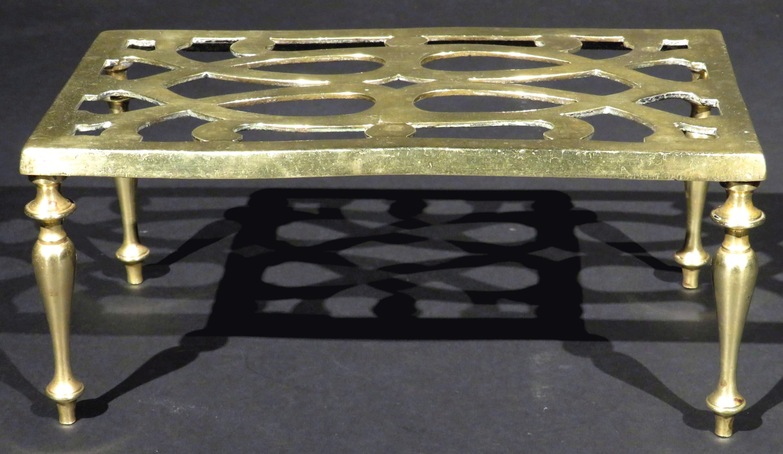 Victorian Early 20th Century Table Shaped Brass Trivet, England circa 1900 For Sale