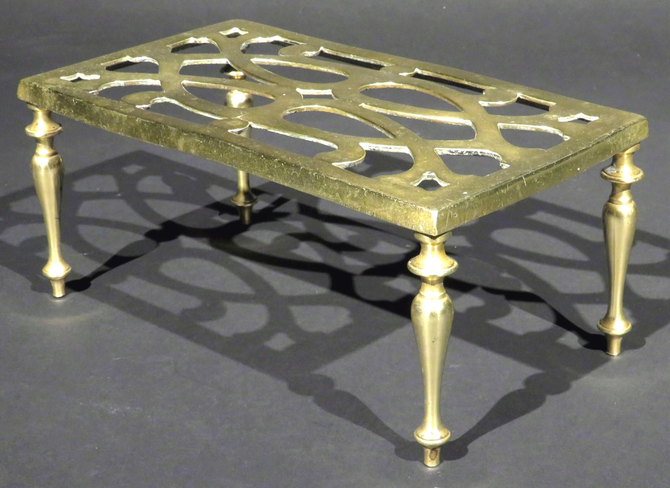 British Early 20th Century Table Shaped Brass Trivet, England circa 1900 For Sale