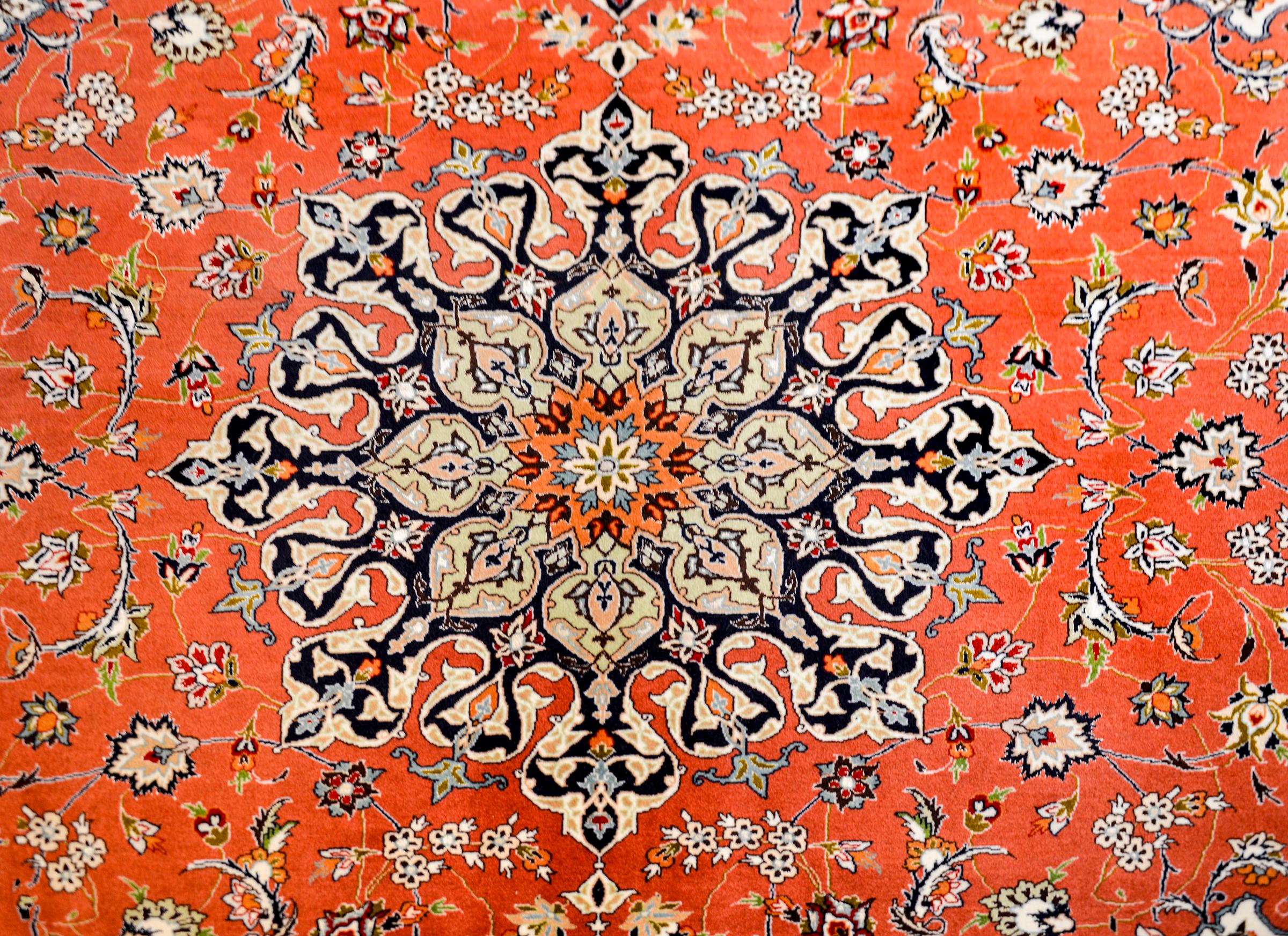 Tabriz-Teppich, ca. 1980er Jahre (Pflanzlich gefärbt) im Angebot