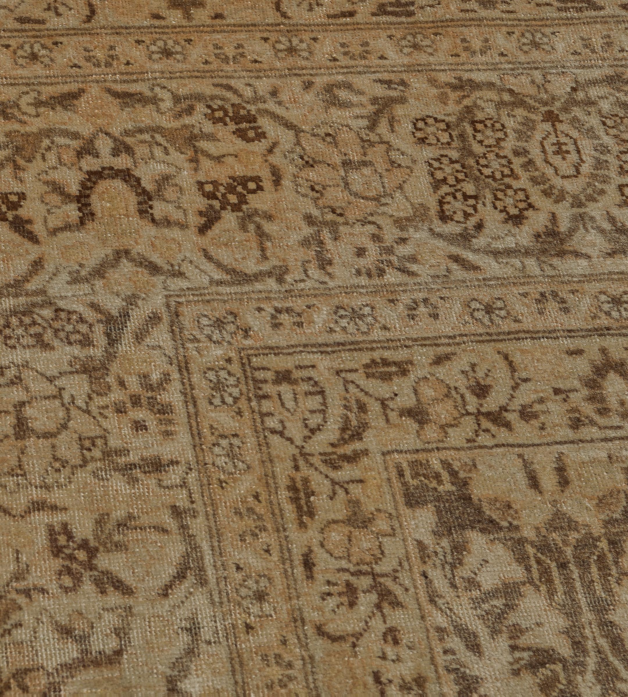 Laine Tapis de Tabriz du début du XXᵉ siècle provenant du nord-ouest de la Perse en vente