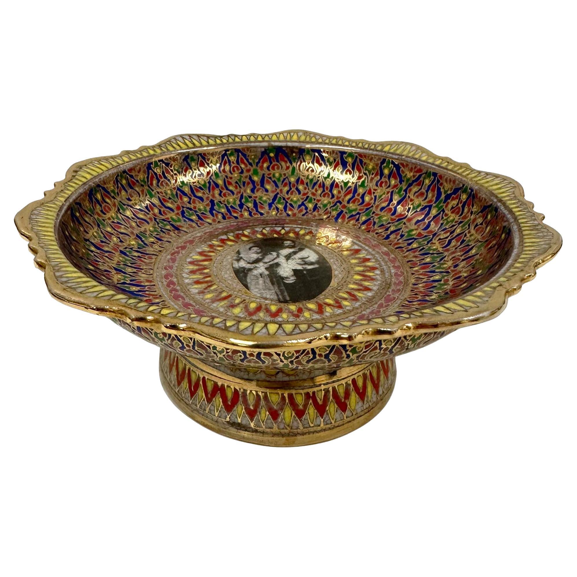 Early 20th Century Tai Benjarong porcelain bowl with Marks on the bottom For Sale