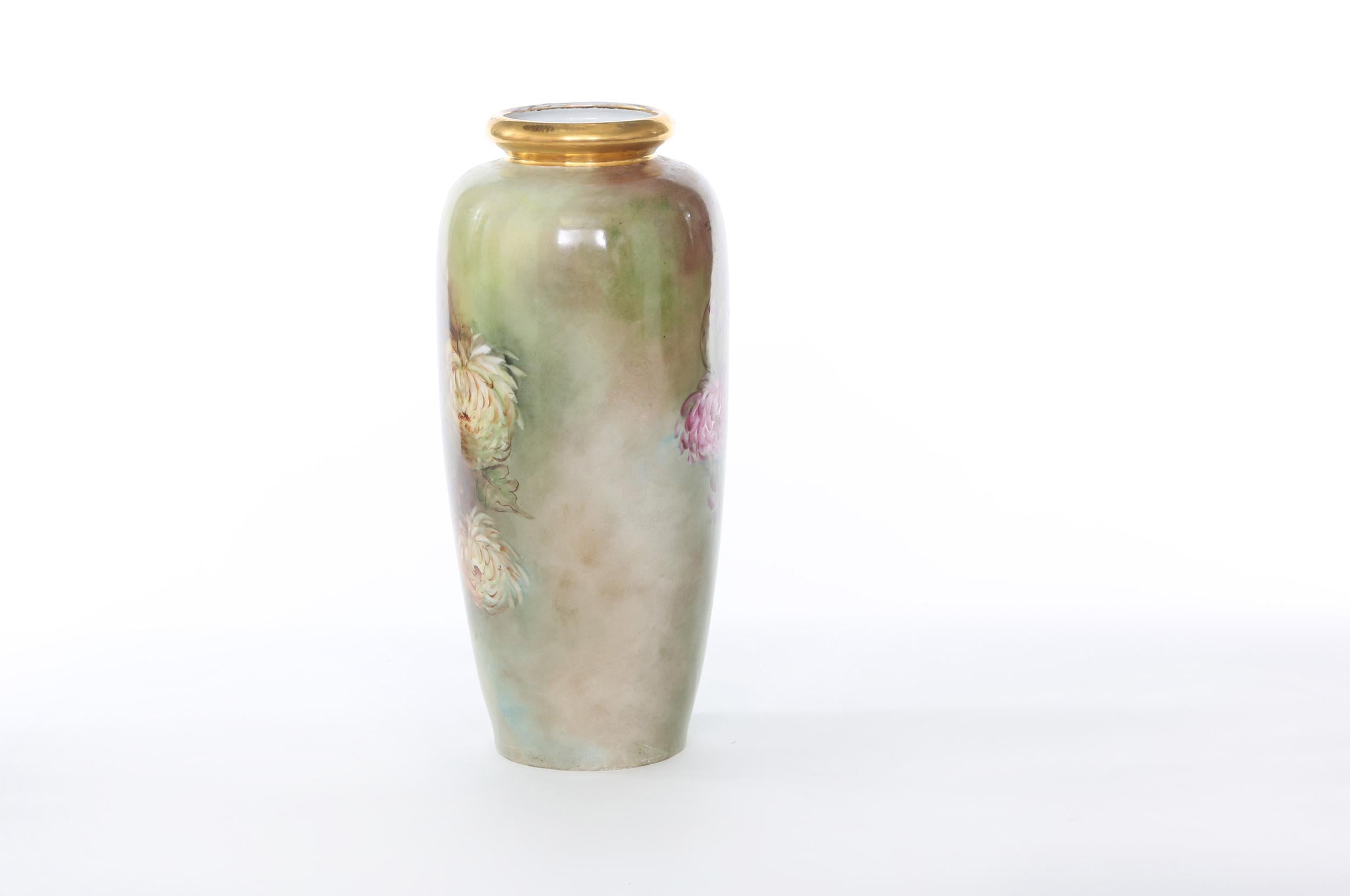 Early 20th Century Tall Gilt Porcelain Decorative Vase 2