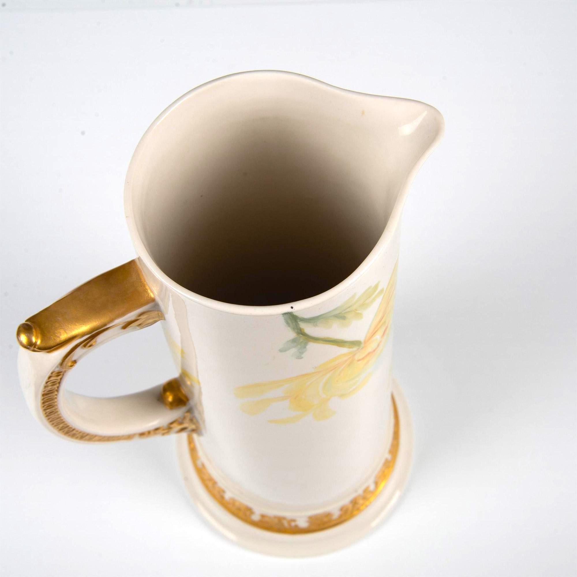 Early 20th Century Tall North American Painted & Gilt Porcelain Tankard For Sale 8