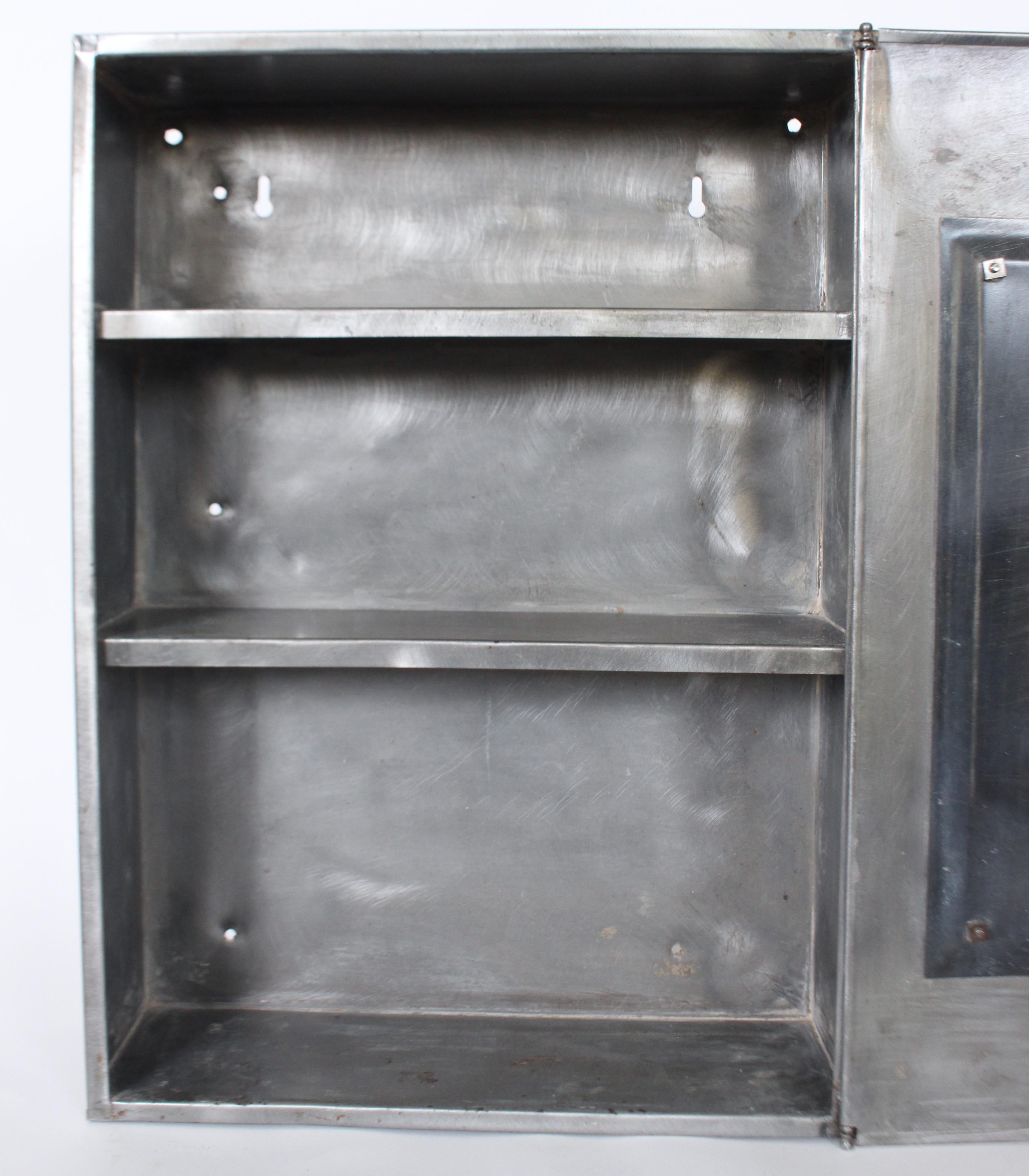 Early 20th Century Tall Steel & Glass Medicine Cabinet For Sale 4