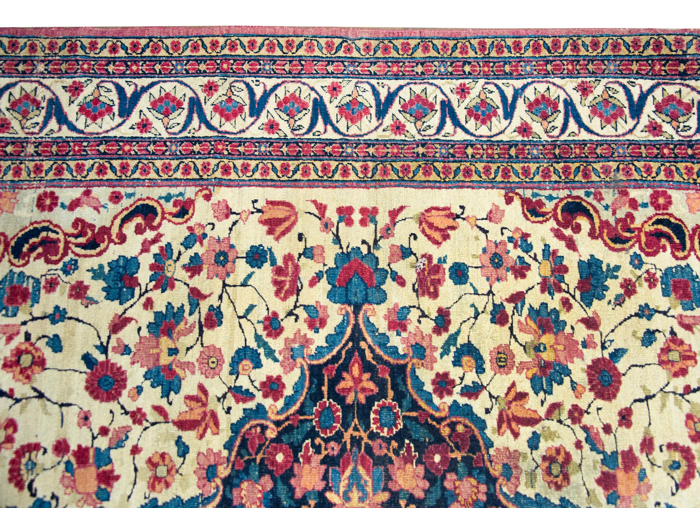 Early 20th Century Tehran Rug For Sale 5