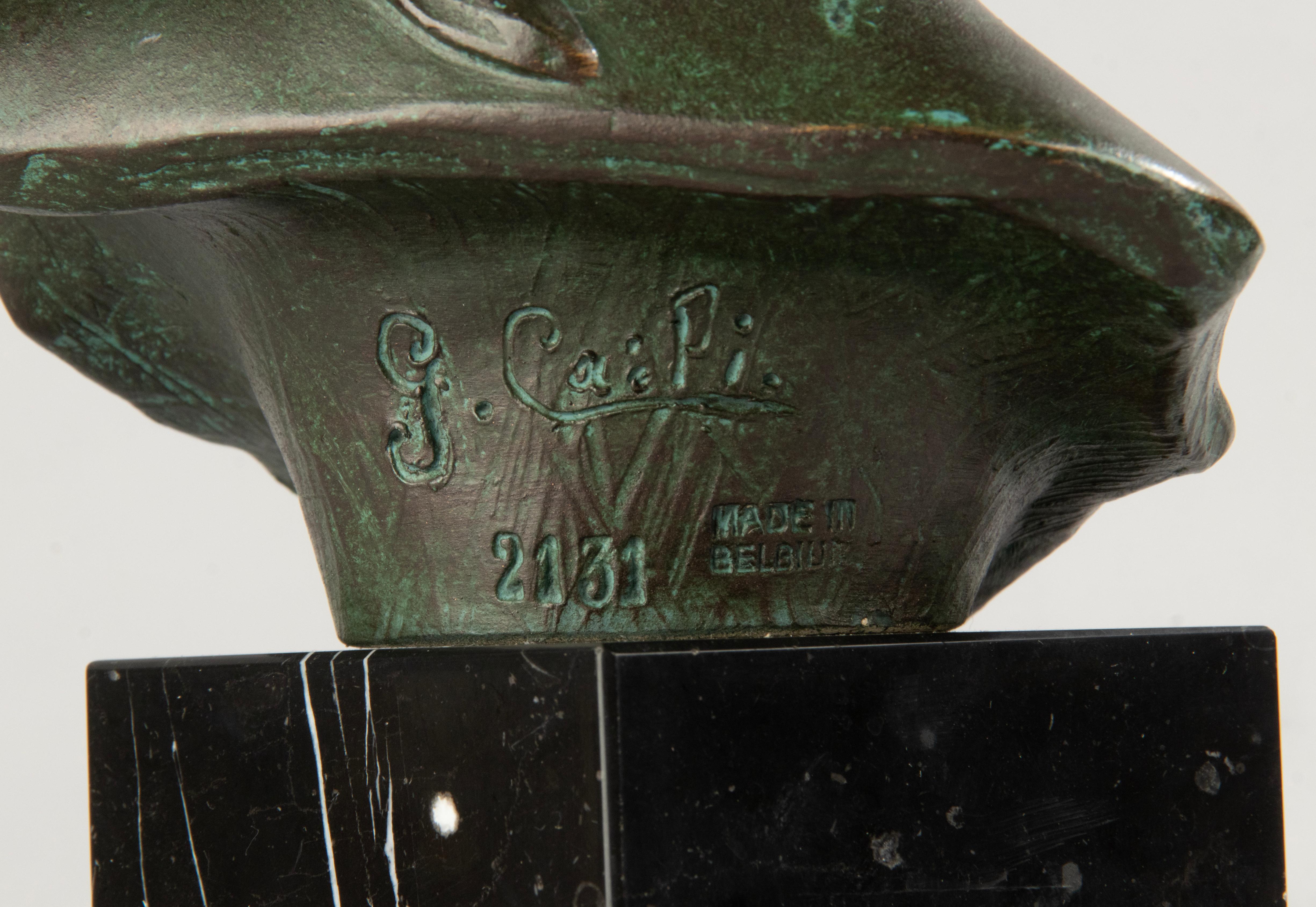 Buste en terre cuite du début du 20e siècle - Signé G. Carli Bon état - En vente à Casteren, Noord-Brabant