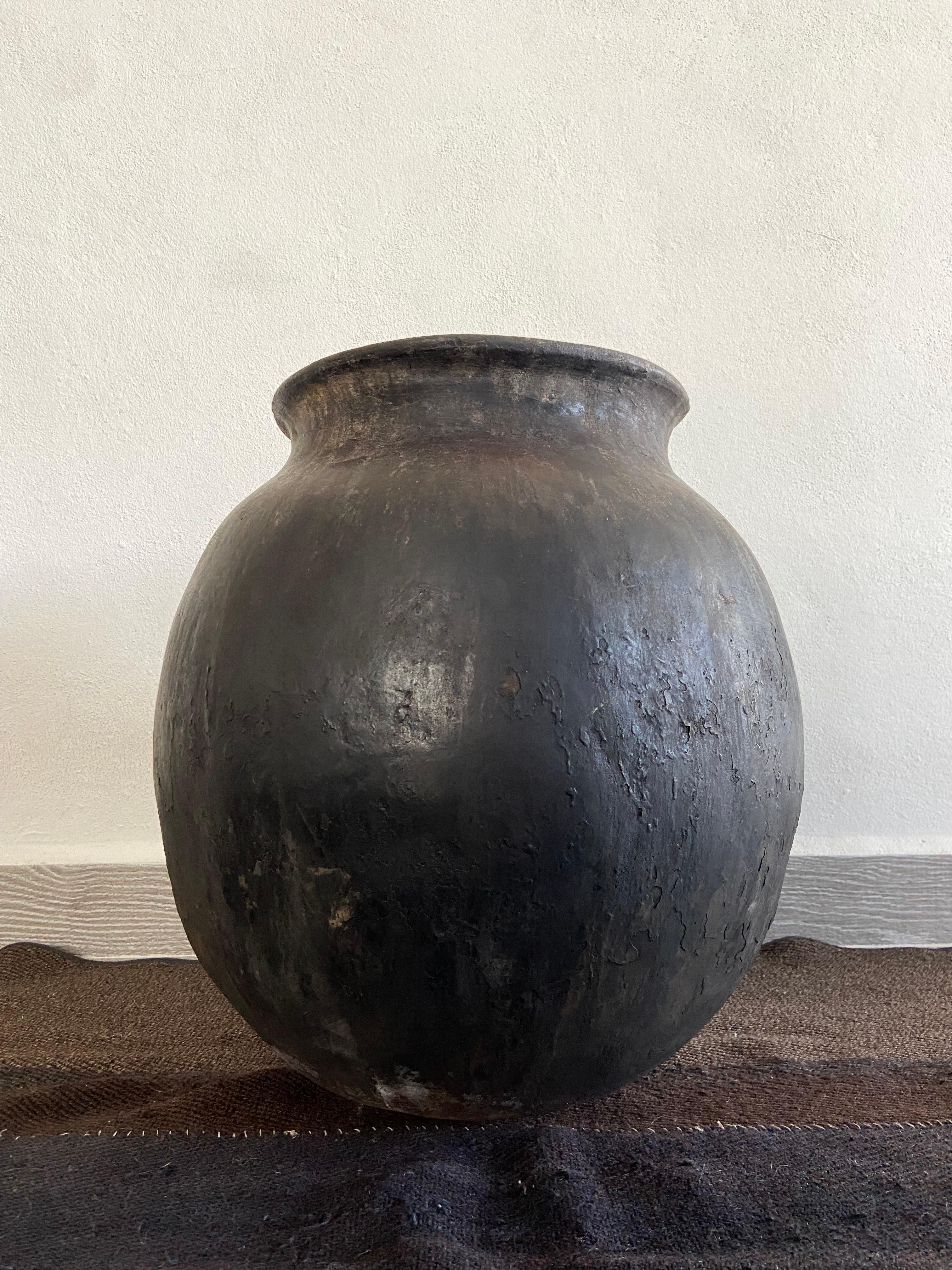 Early 20th Century Terracotta Water Jar from Mexico 3