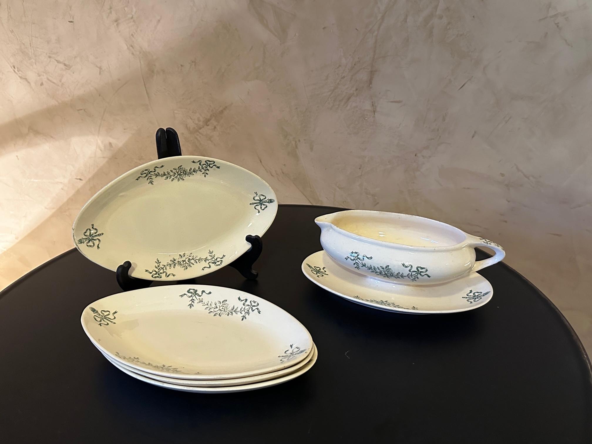 Service de modèle en porcelaine de Longchamp pour Terre de Fer du début du 20e siècle 8