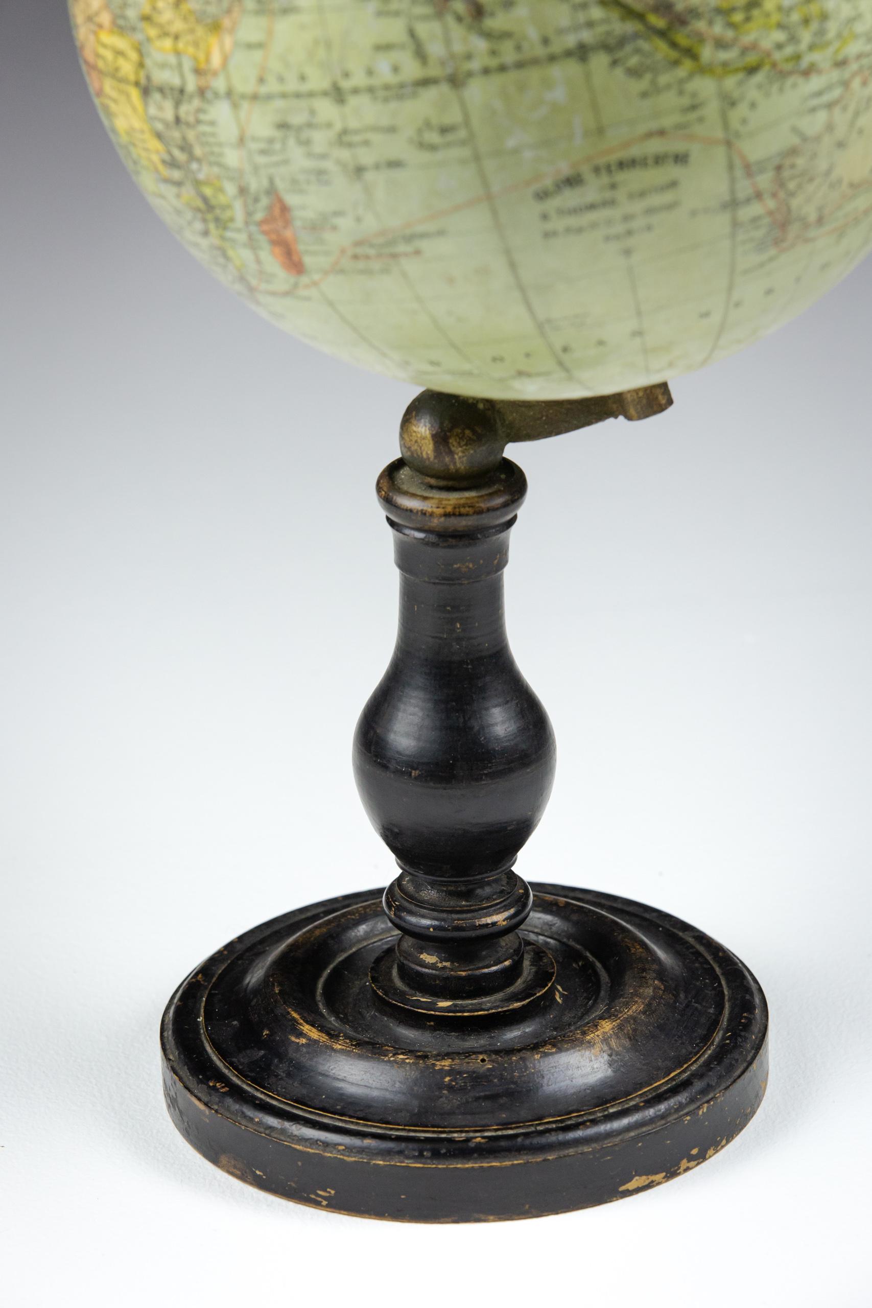 Early 20th Century Terrestrial Globe by G. Thomas Paris For Sale 3