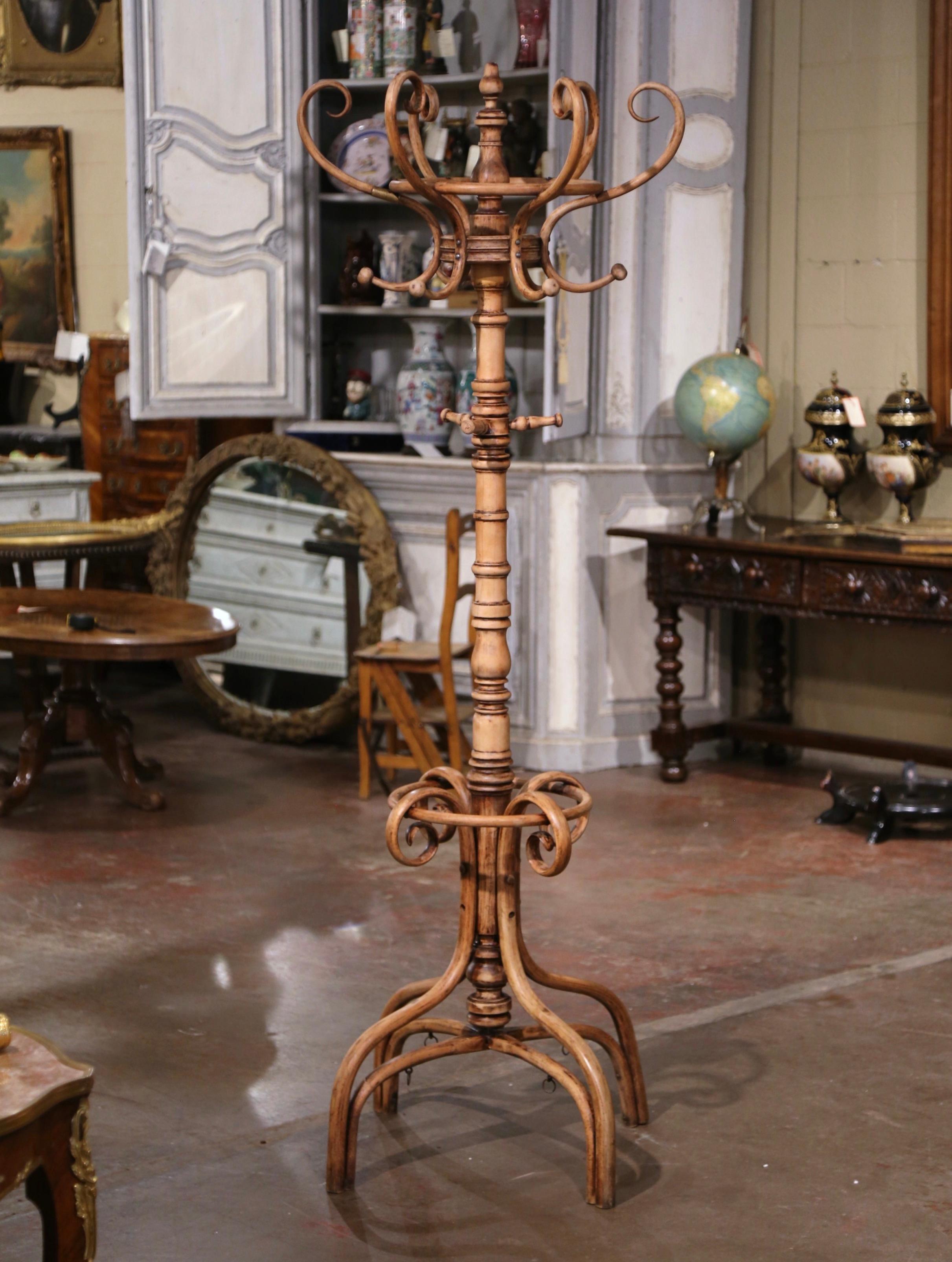 Bring a retro, yet practical touch to any entry or dressing area with this elegant, carved 