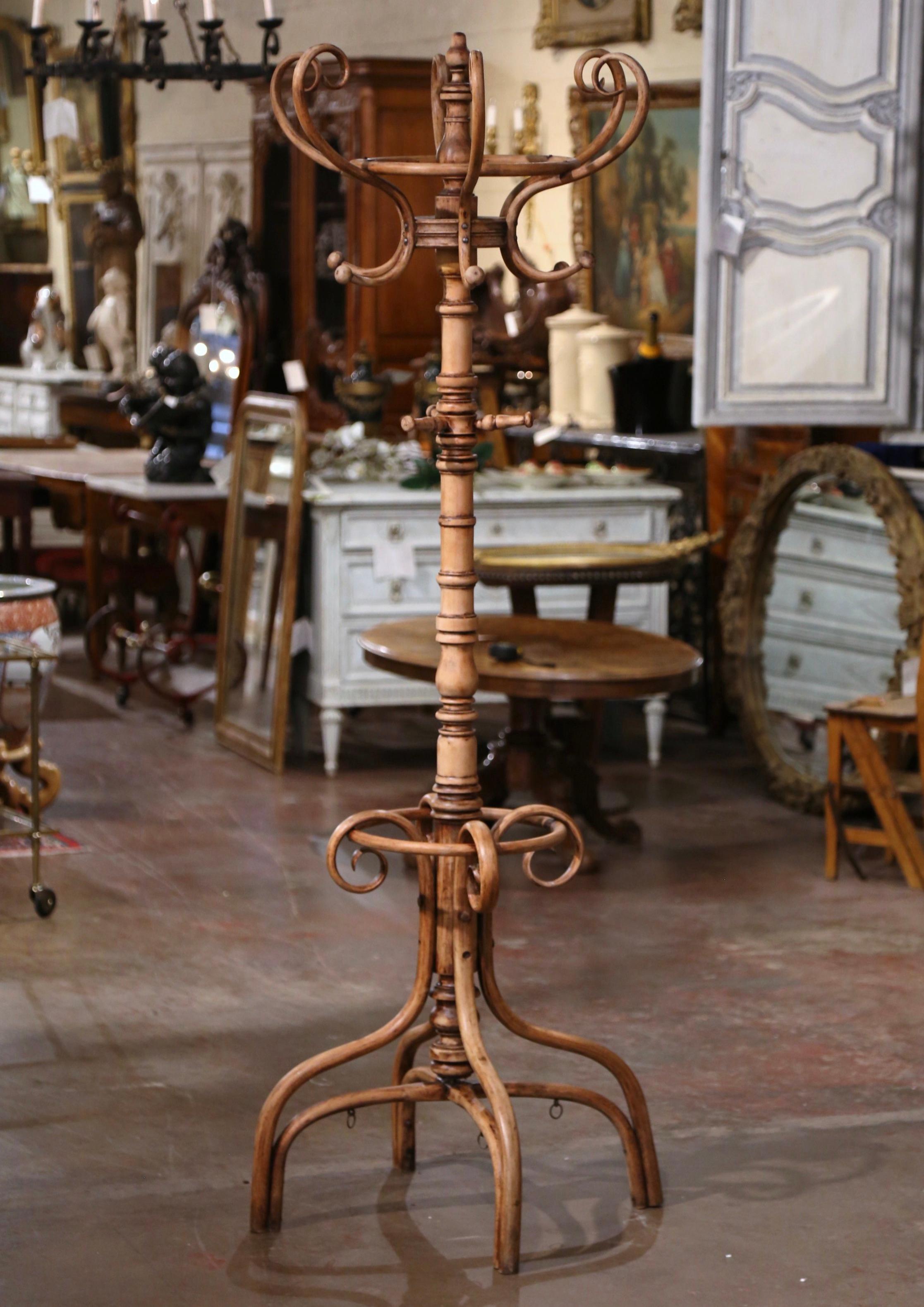 Early 20th Century Thonet Style Bleached Bentwood Swivel Hall Tree Coat Stand In Excellent Condition For Sale In Dallas, TX