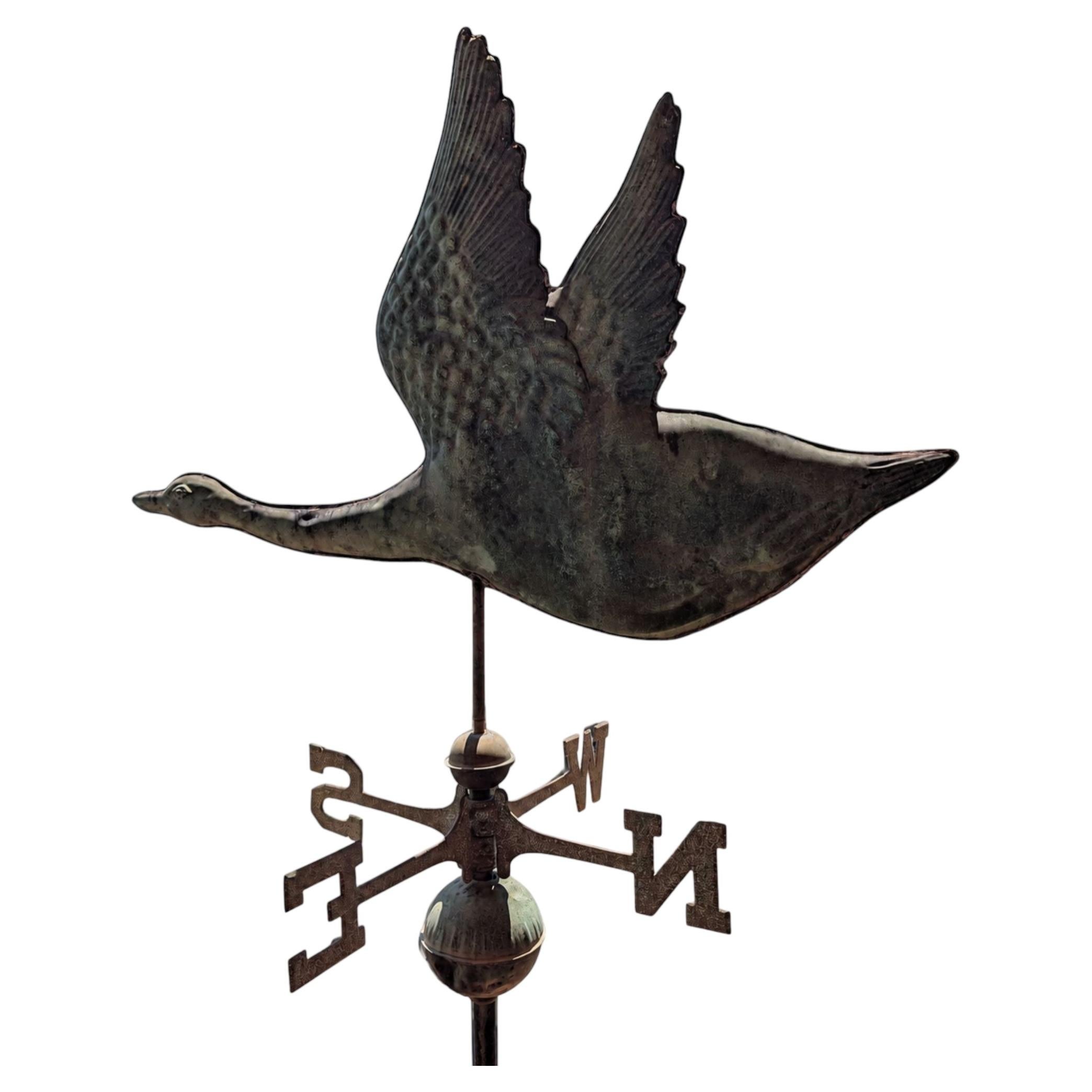 Banderuola tridimensionale a forma di cigno in rame, primi anni del XX secolo