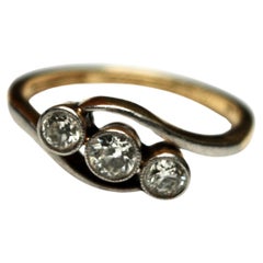 Antique Early 20th Century Three Stone Diamond Ring