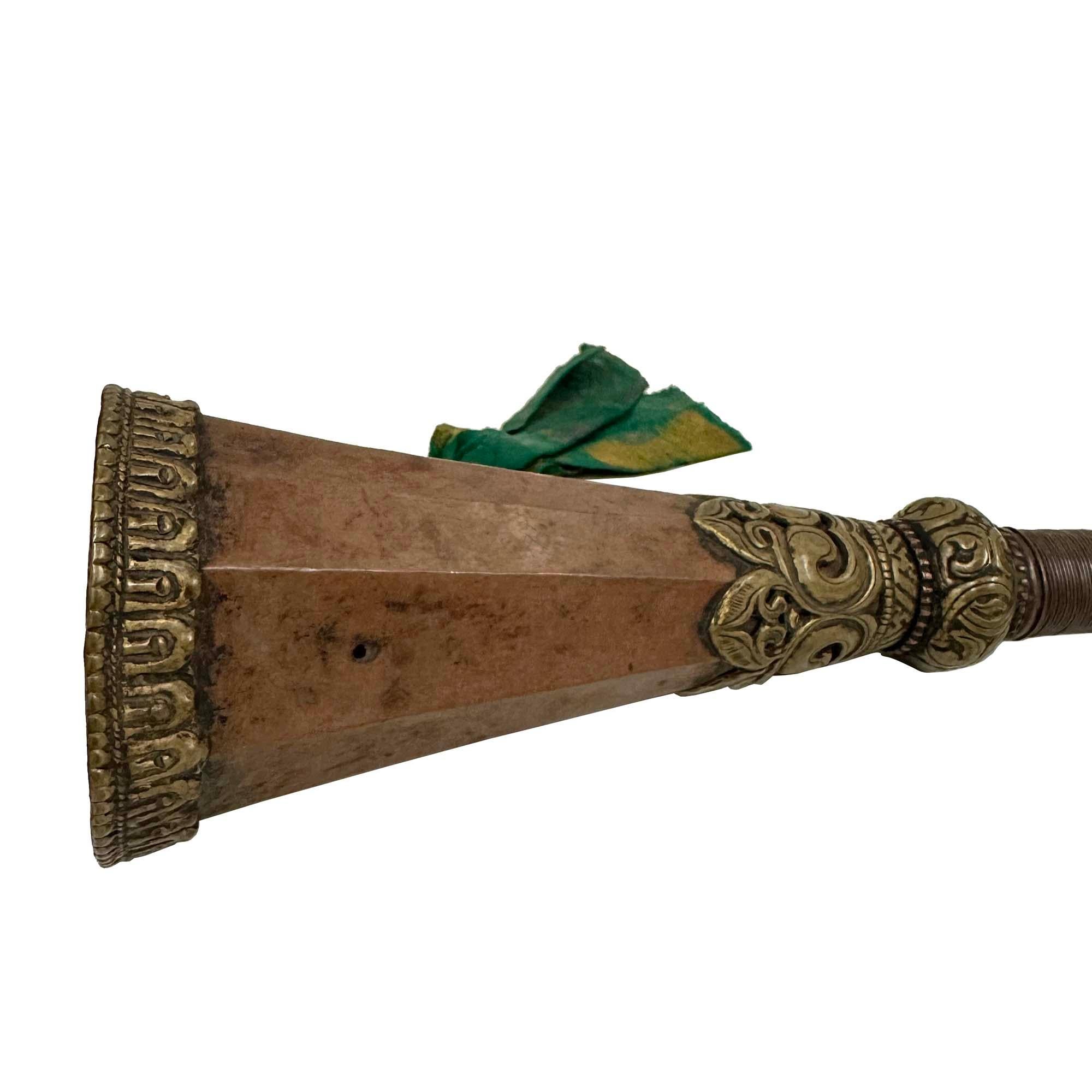 Chinese Early 20th Century Tibetan Handcrafted Buddhist Festival Trumpet For Sale
