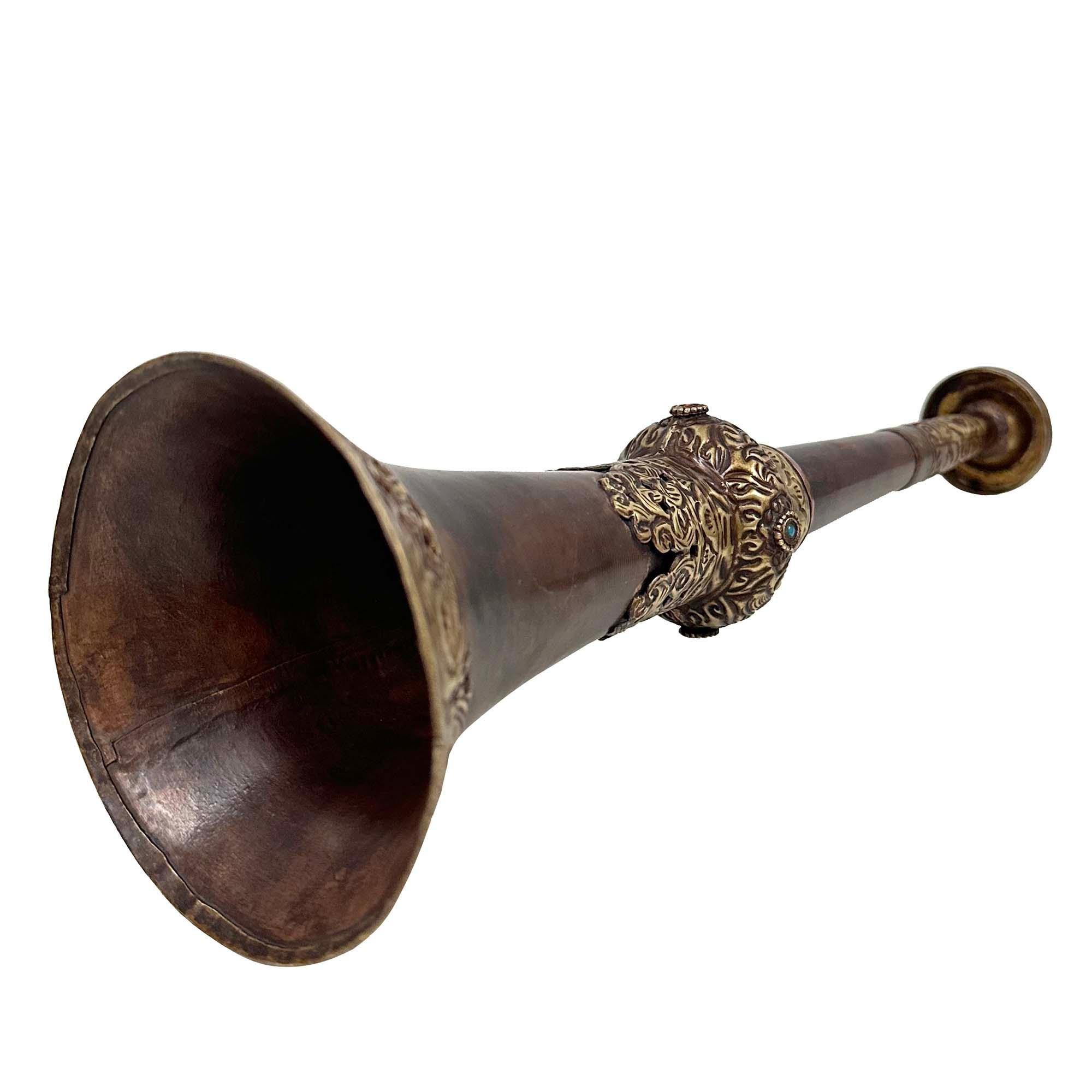 Early 20th Century Tibetan Handcrafted Buddhist Festival Trumpet, Rag-Dung For Sale 8