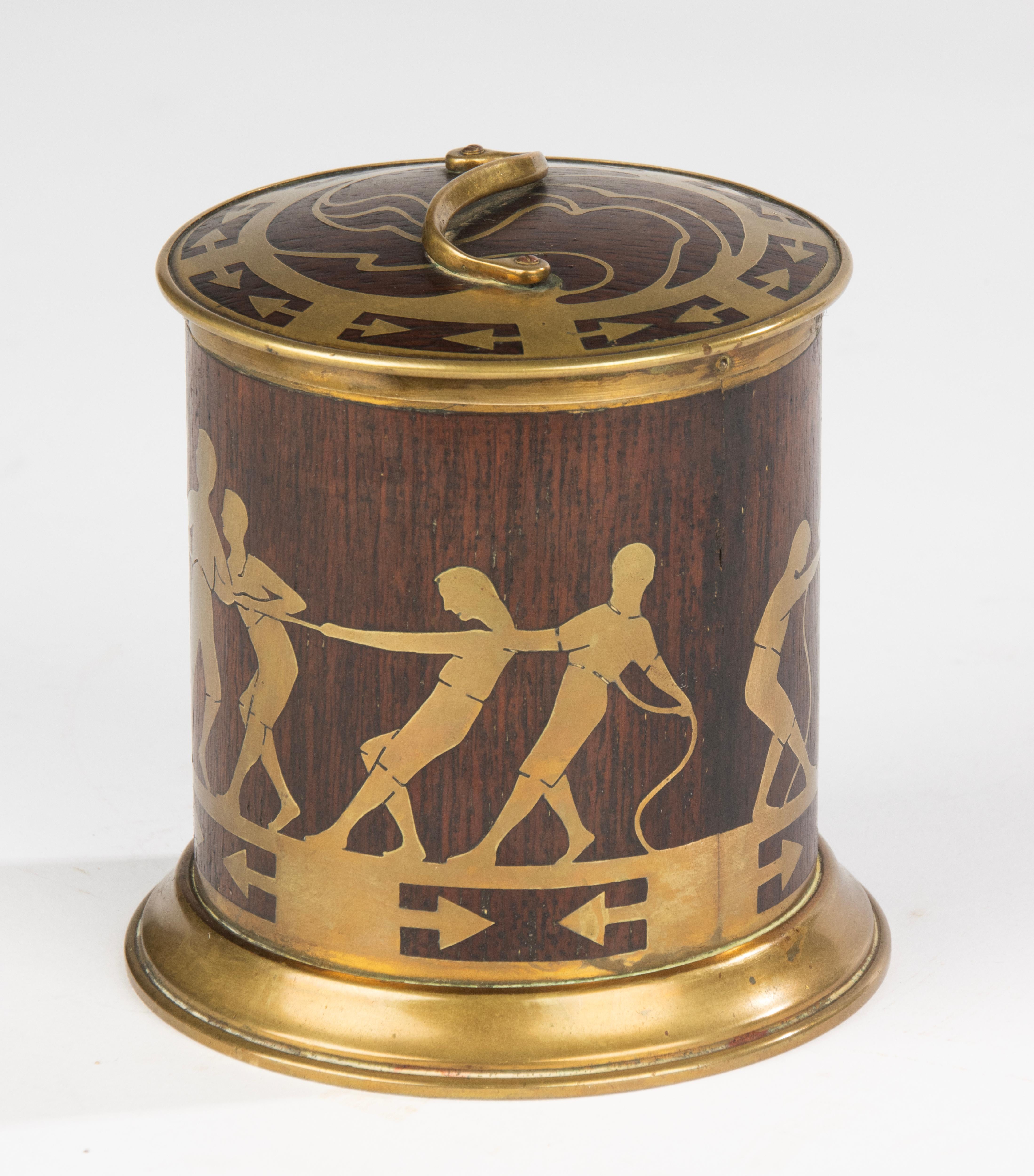 Early 20th Century Tobacco Jar - Erhard & Söhne - Brass and Wood - Tug-of-War For Sale 5