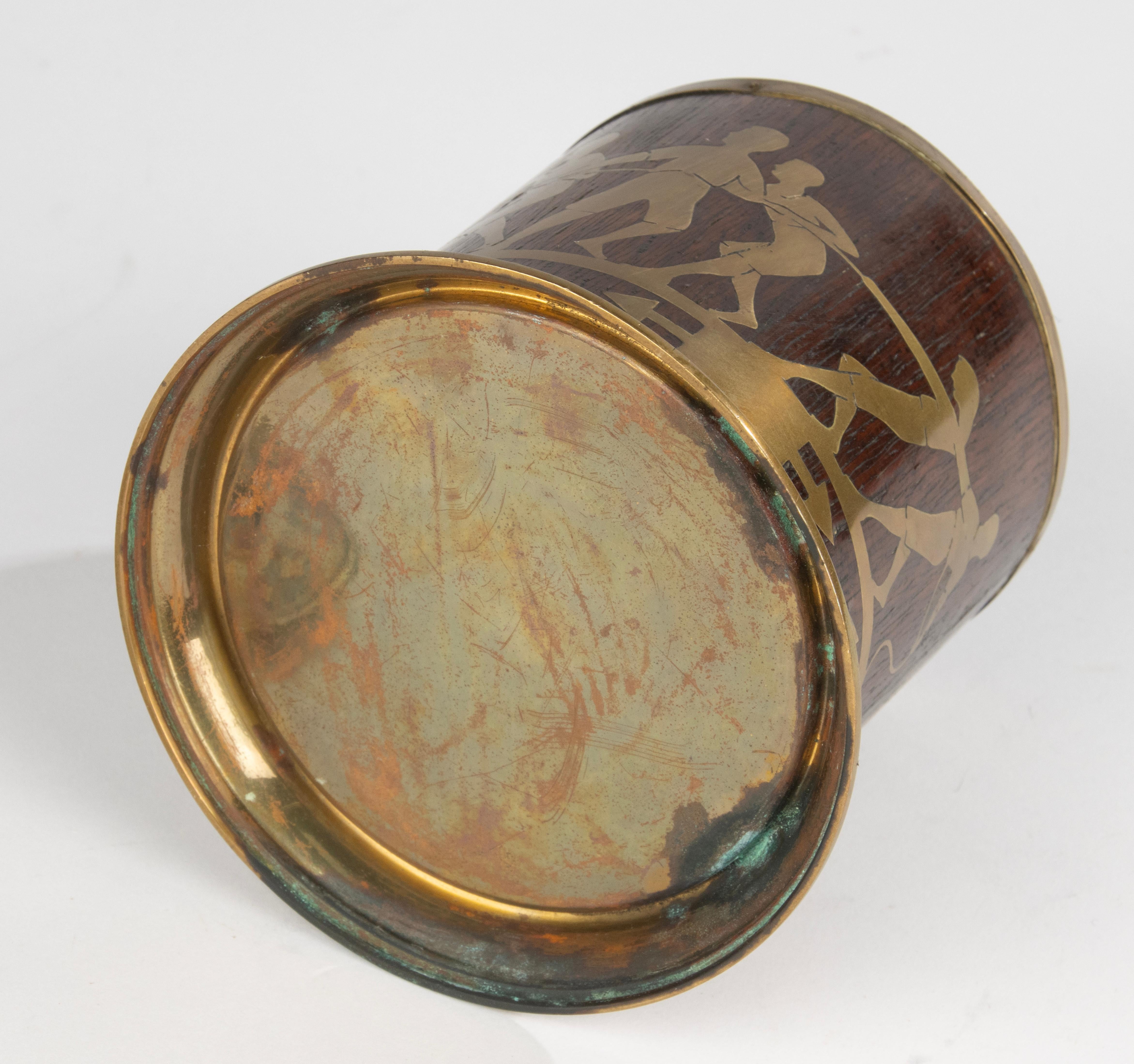 Early 20th Century Tobacco Jar - Erhard & Söhne - Brass and Wood - Tug-of-War For Sale 9