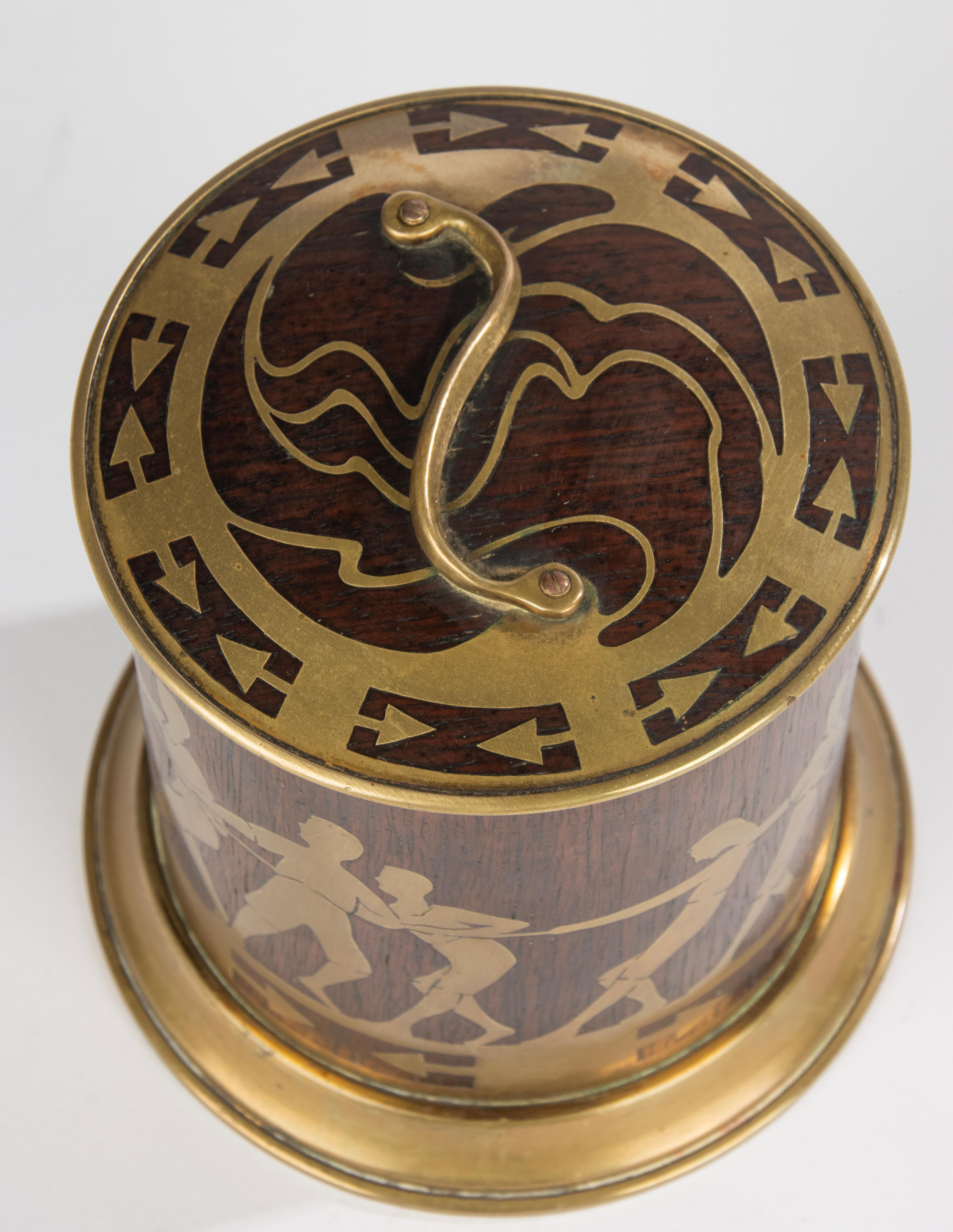 Early 20th Century Tobacco Jar - Erhard & Söhne - Brass and Wood - Tug-of-War For Sale 1