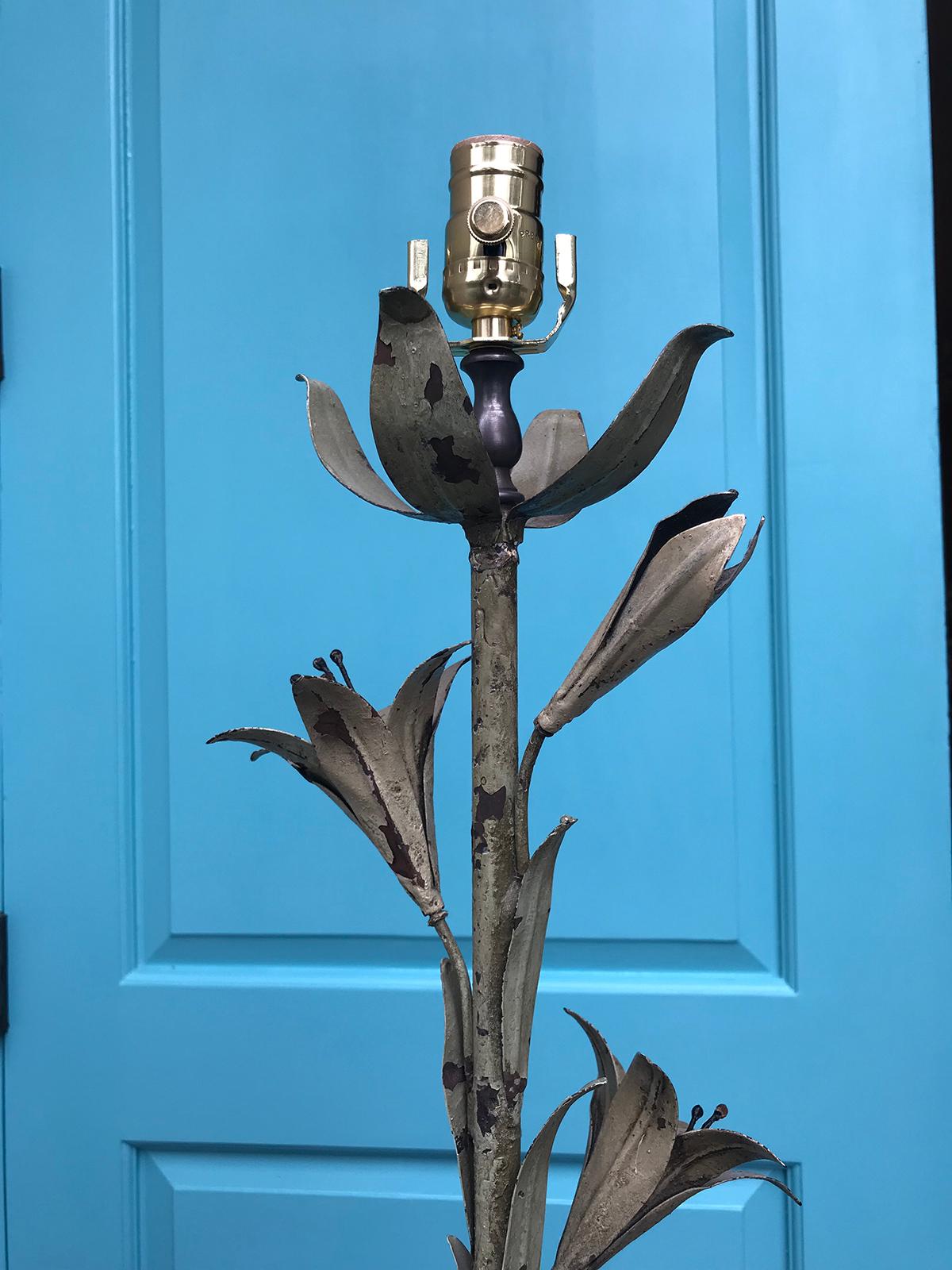 Tôle Early 20th Century Tole Lily Floor Lamp
