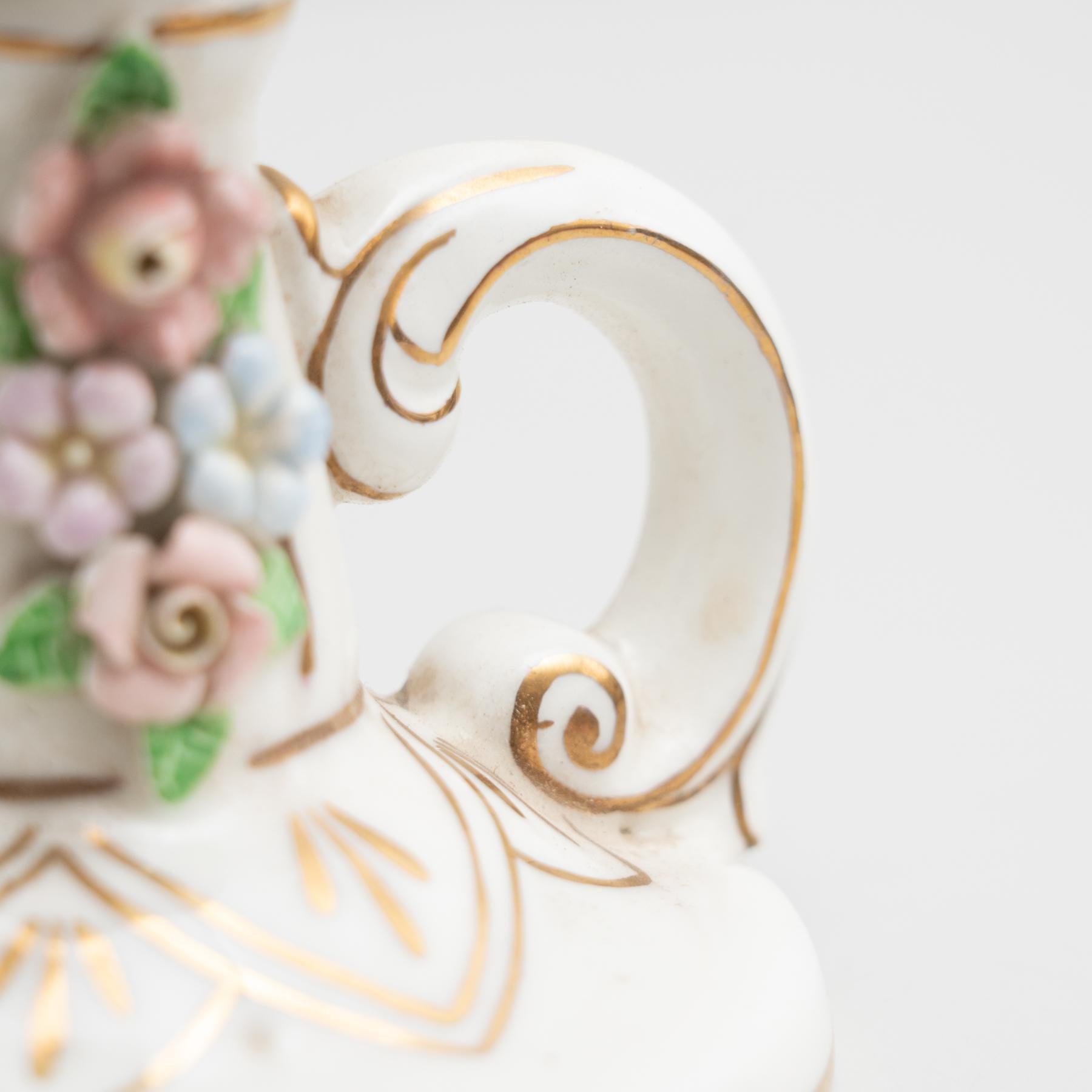 Early 20th Century Traditional Ceramic Candle Holder For Sale 10