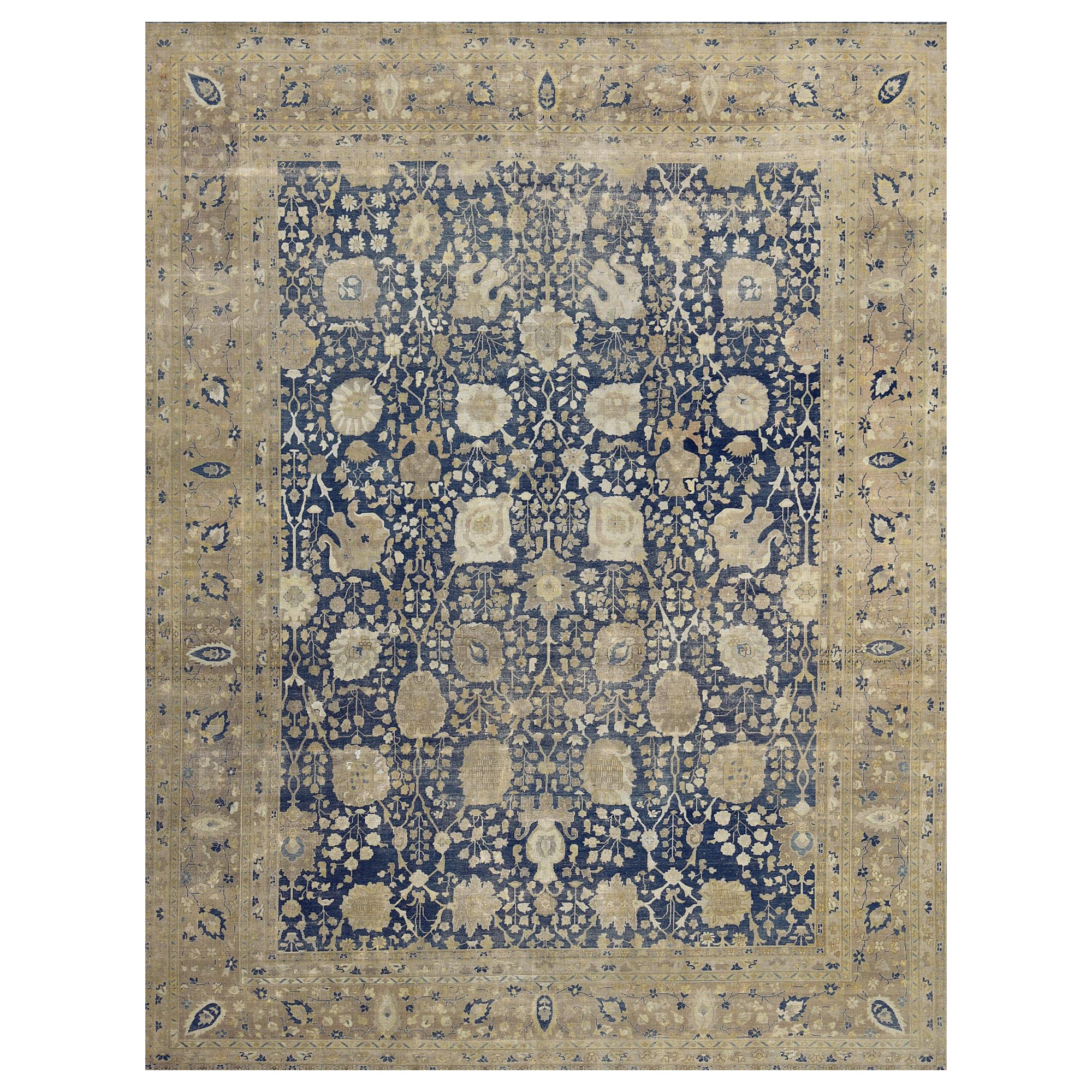 Alfombra persa tabriz tradicional anudada a mano de principios del siglo XX en venta