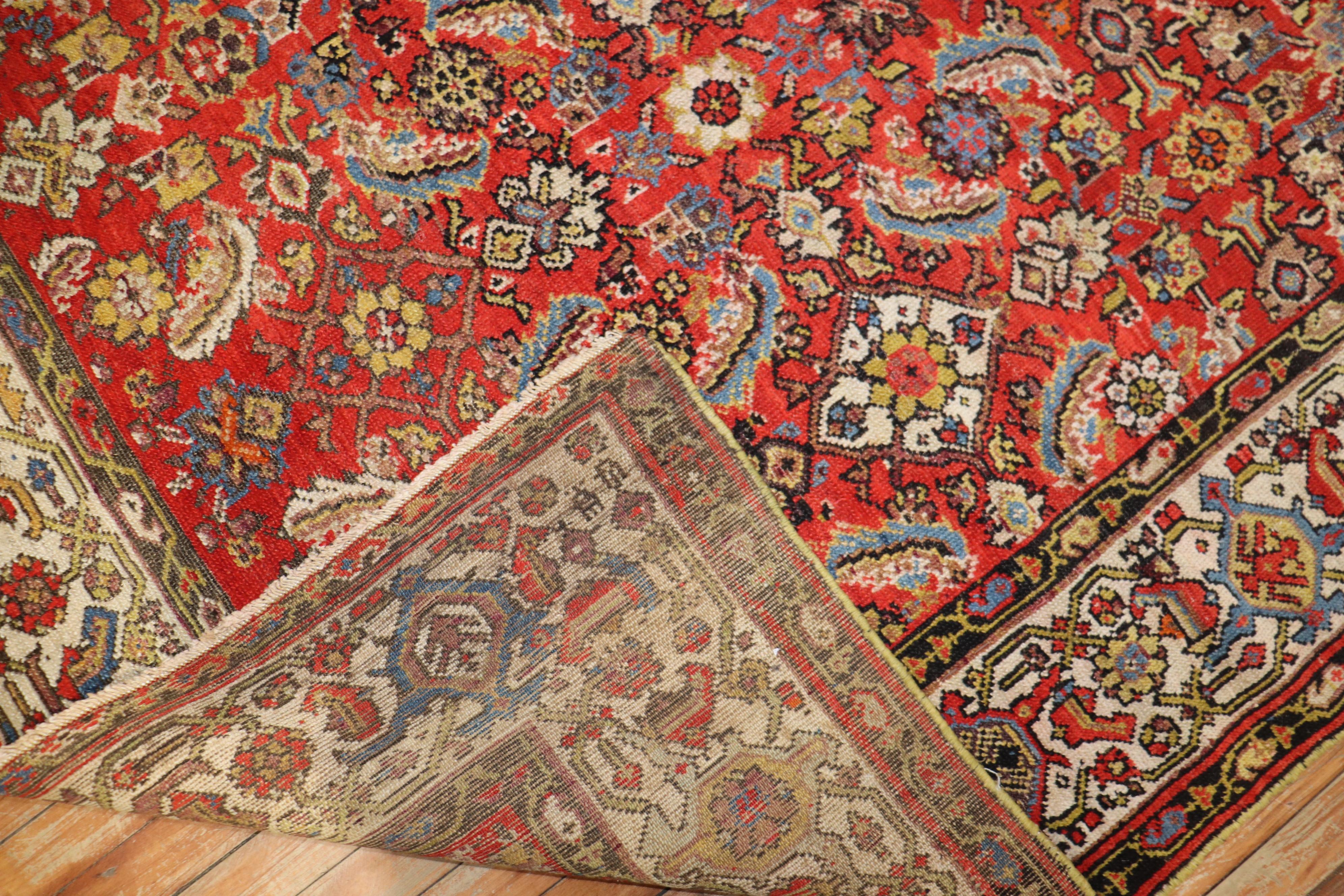 Perse Tapis persan traditionnel Malayer du début du 20e siècle avec champ de motifs Herati rouge en vente