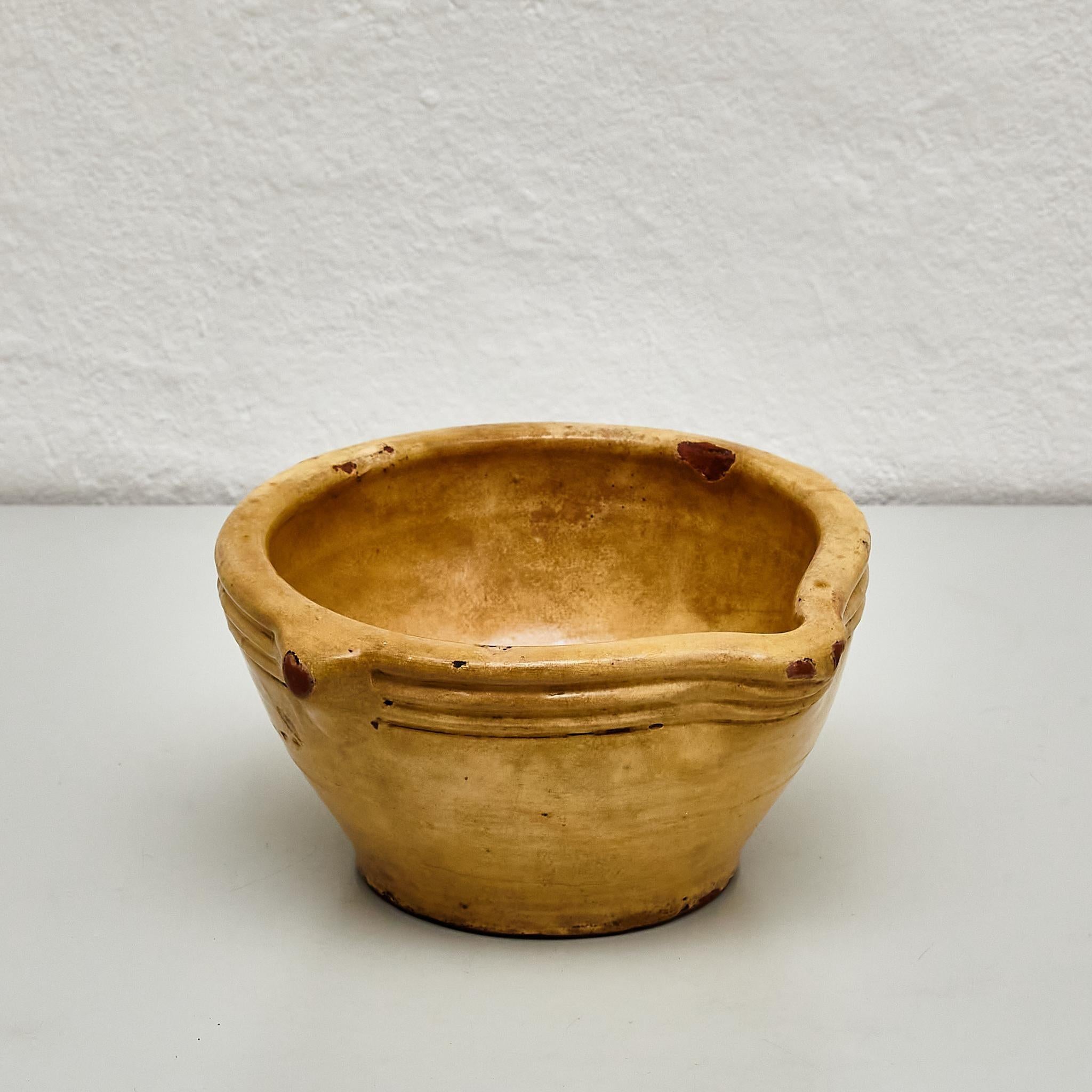 Mid-Century Modern Mortier de céramique beige espagnol traditionnel du début du 20e siècle en vente