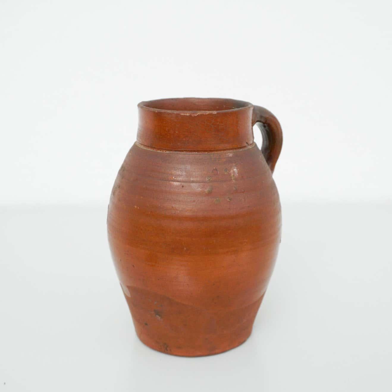 Early 20th Century Traditional Spanish Ceramic Pitcher In Good Condition For Sale In Barcelona, Barcelona